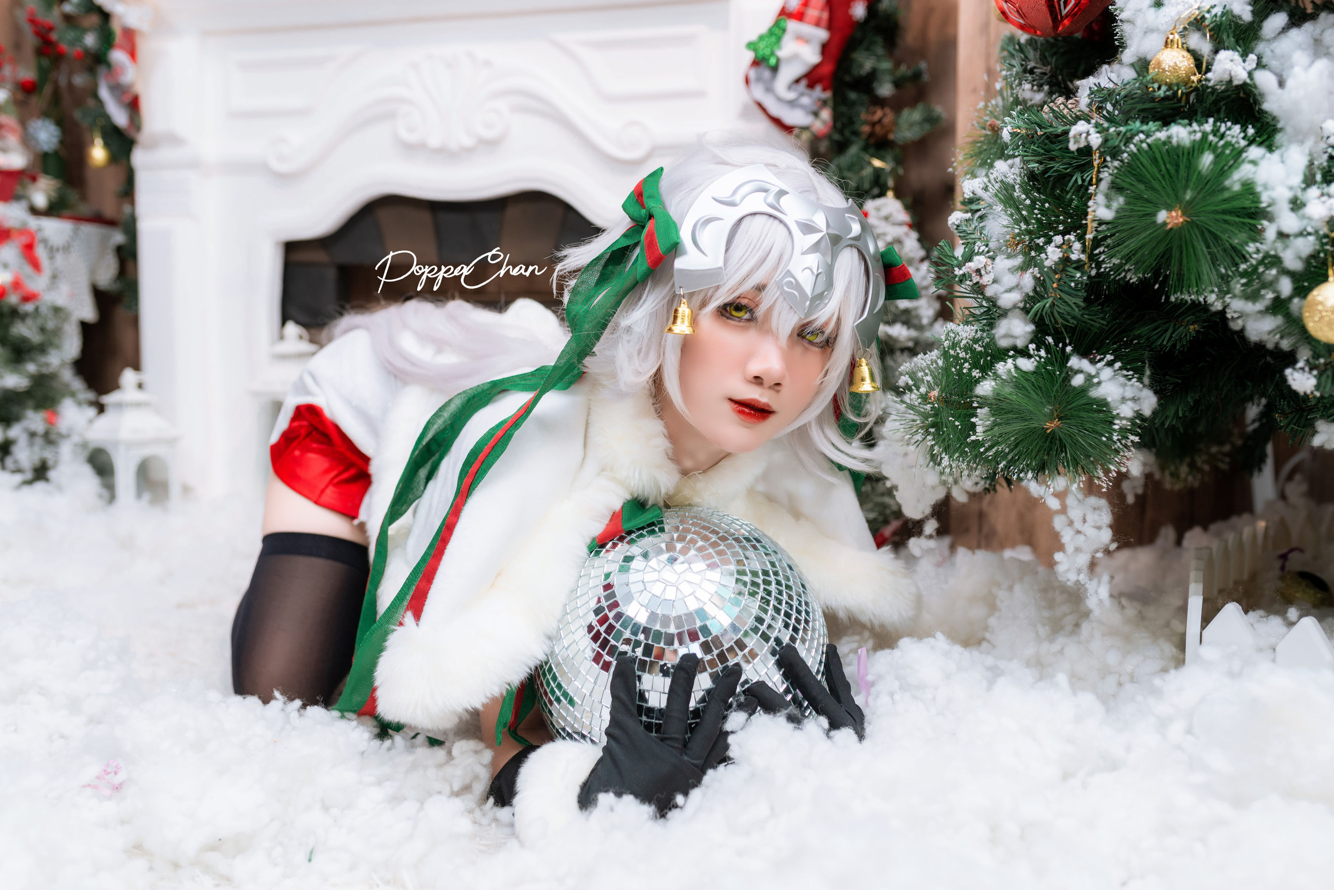 PoppaChan - Jeanne D\'arc Alter Santa Lily