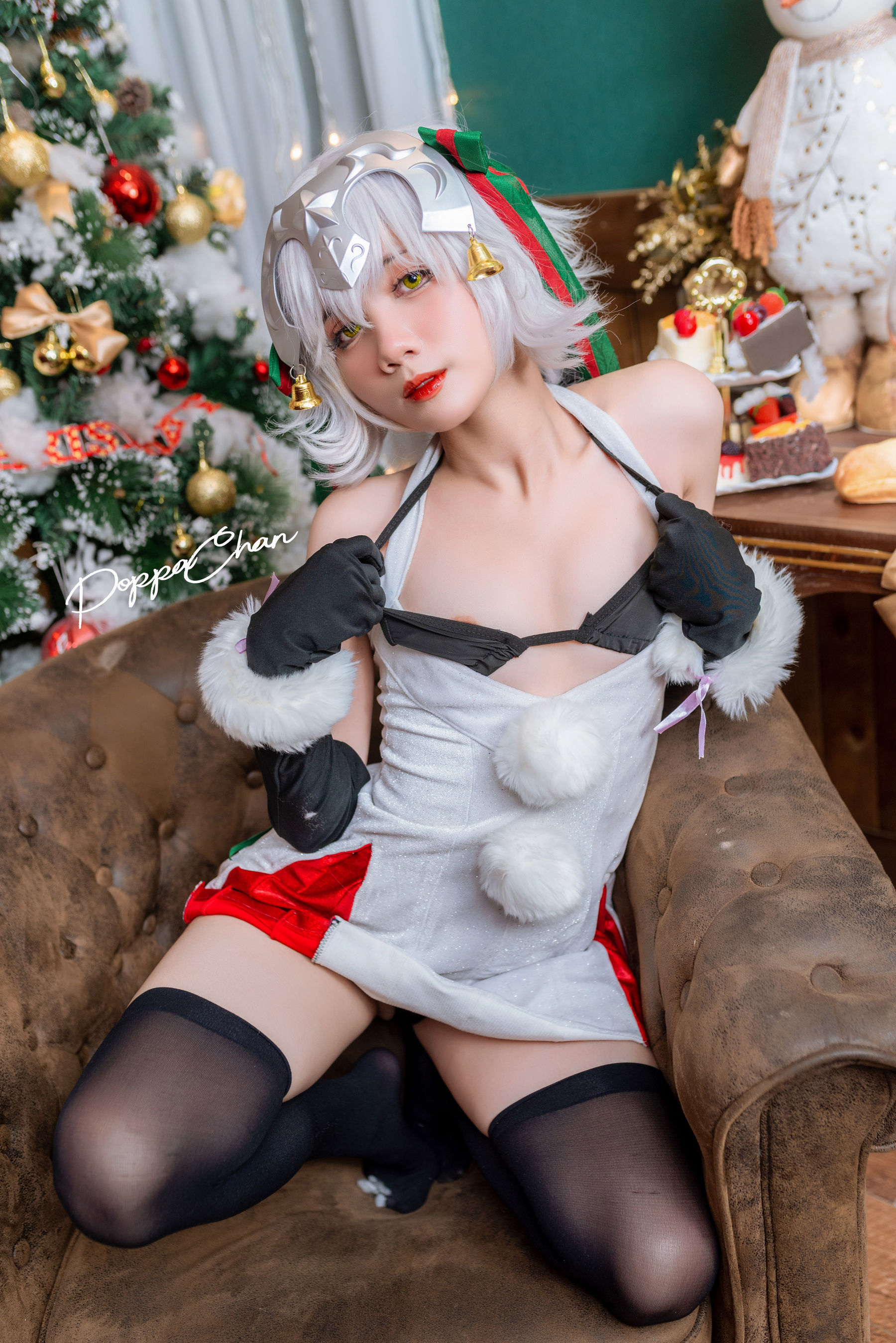 PoppaChan - Jeanne D\'arc Alter Santa Lily
