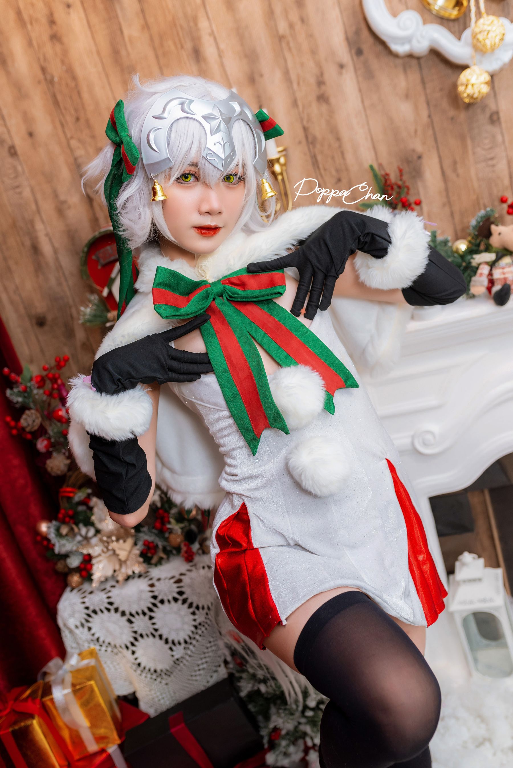 PoppaChan - Jeanne D\'arc Alter Santa Lily