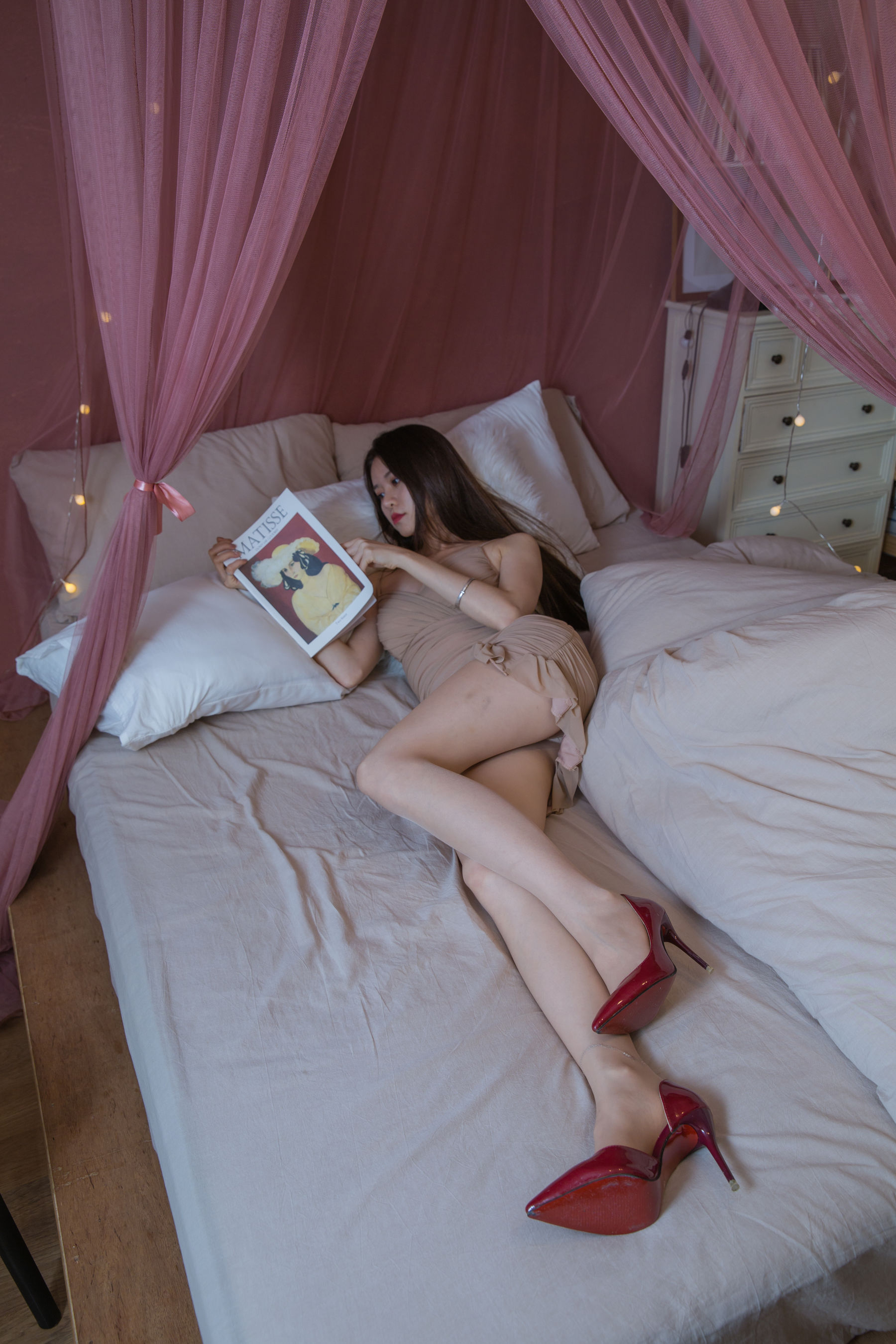 Sia不吃鱼 - 性感蜜腿