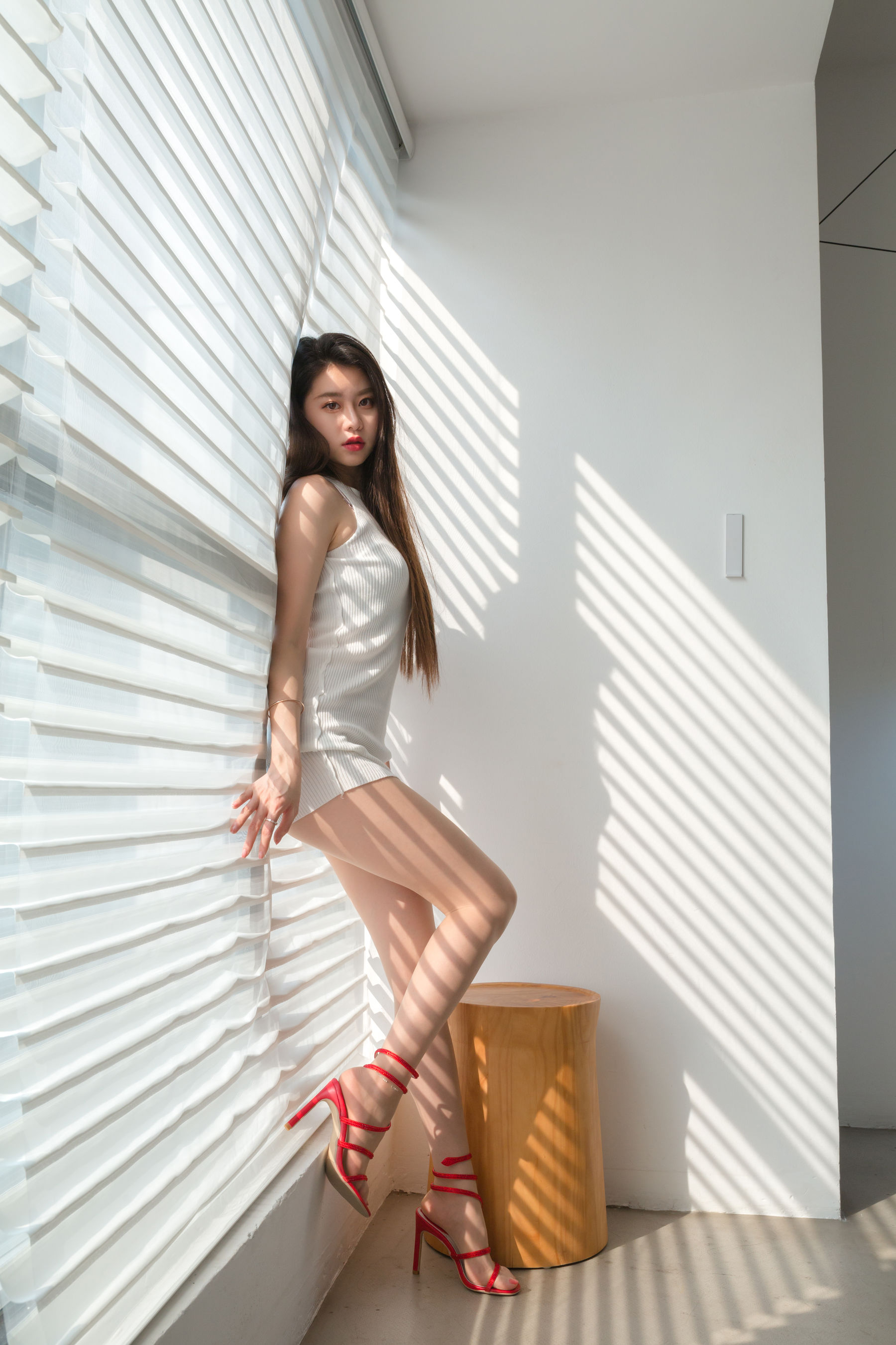 Sia不吃鱼 - 谁能拒绝一个没睡醒女朋友呢
