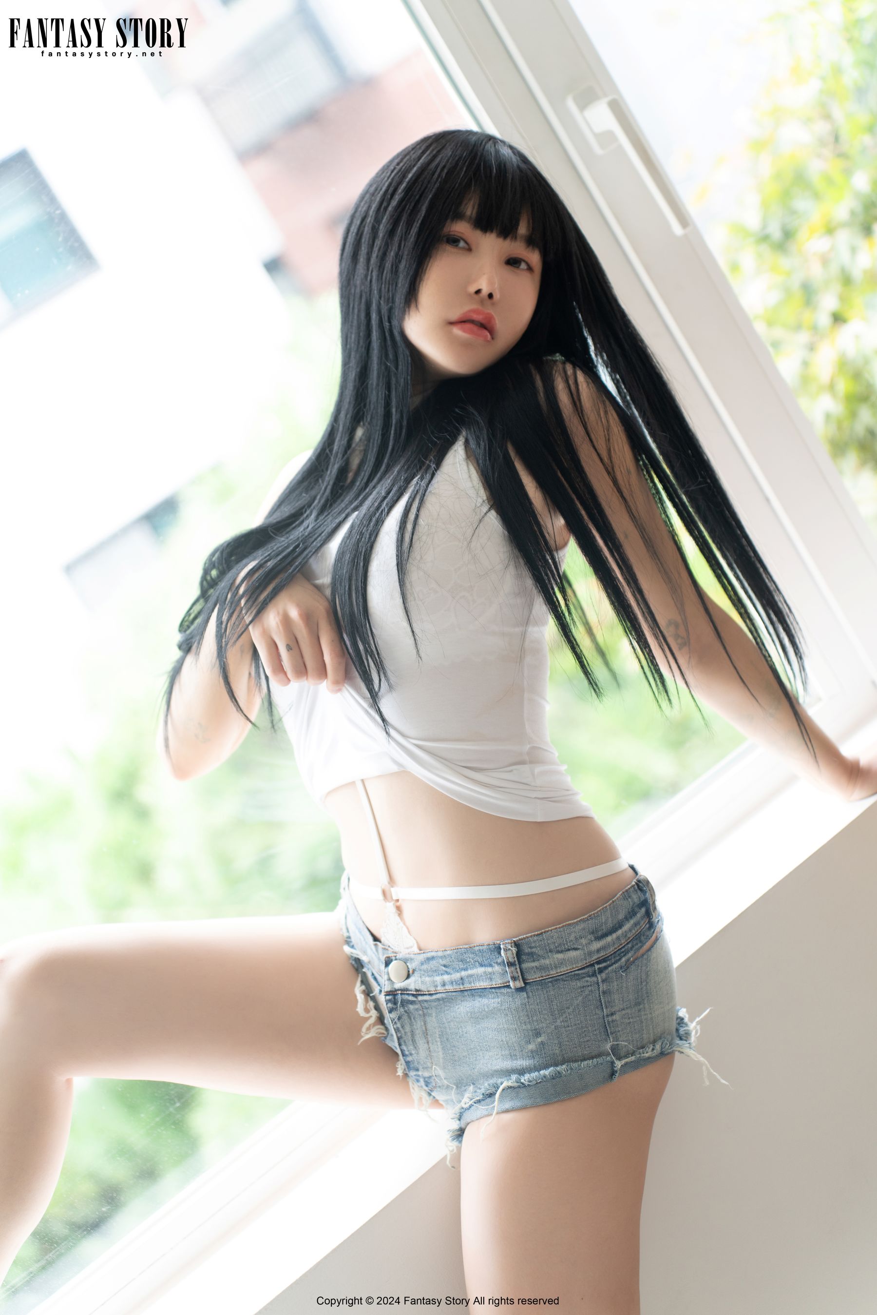 [Fantasy Story] SERA - The lewd temptation of a lingerie model