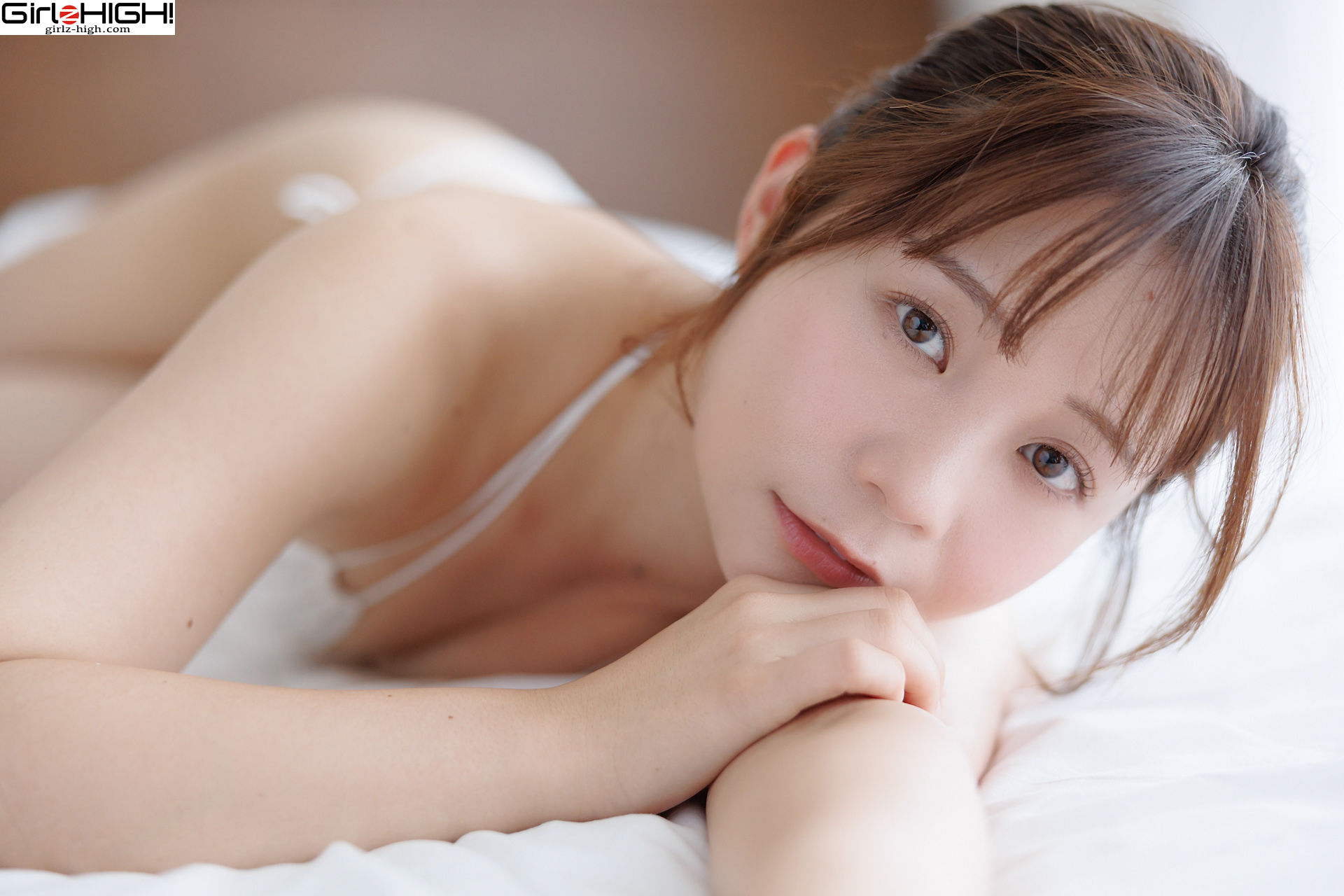 [Girlz-High] MANA 真奈 - bfaa_097_002