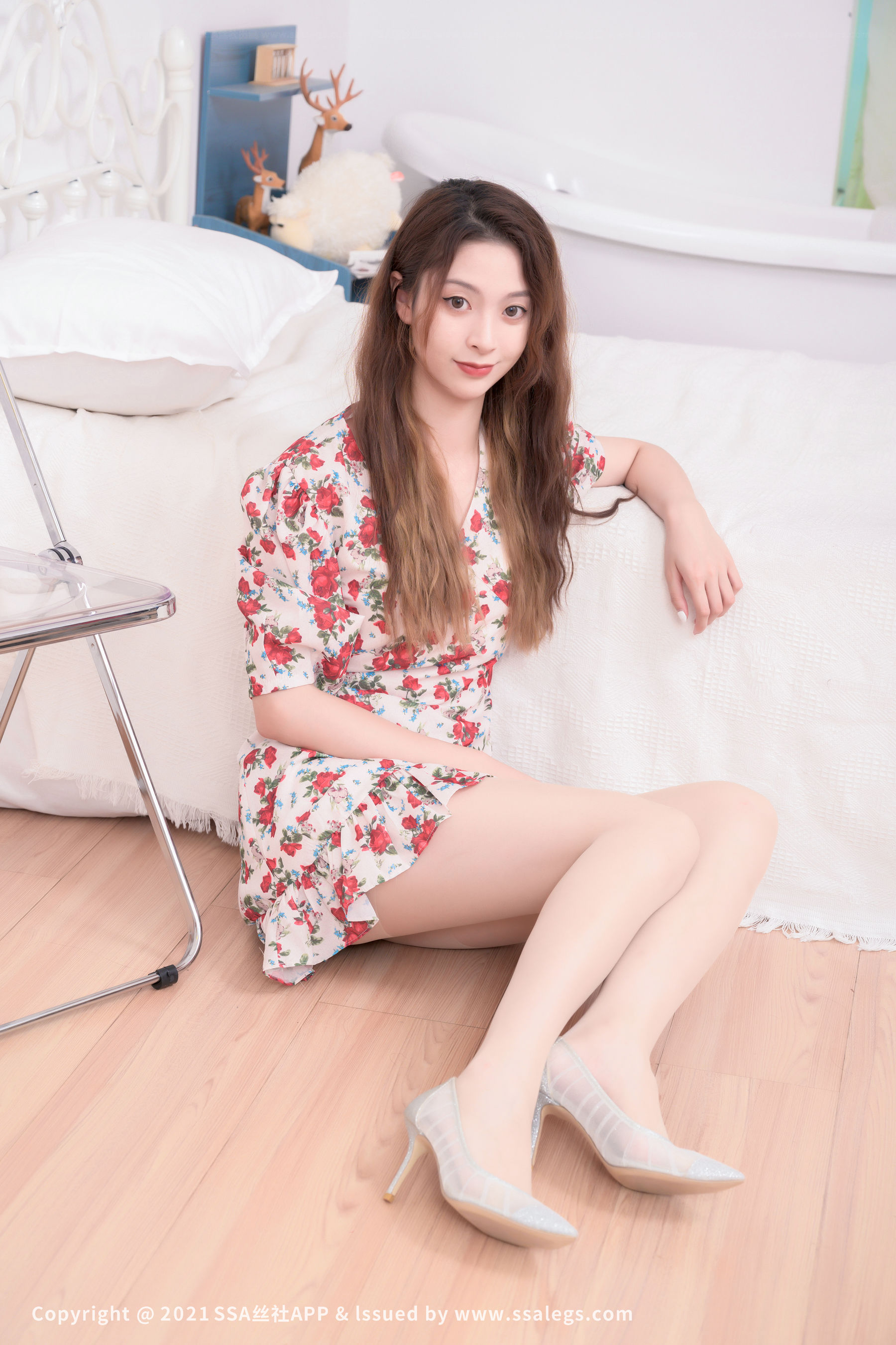 [SSA丝社]超清写真 No.798 模特 琦琦 的浪莎丝袜美腿图（上）