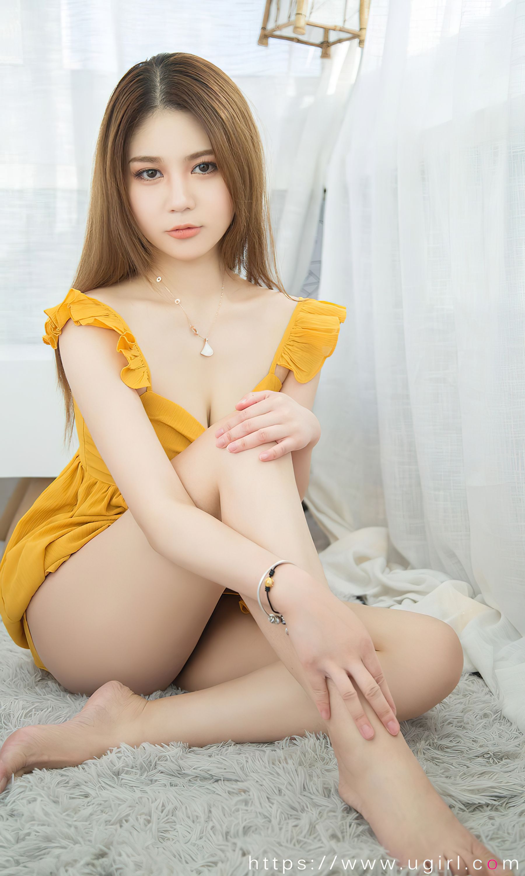 [Ugirls]爱尤物 No.2733 夜间萤火 如歌
