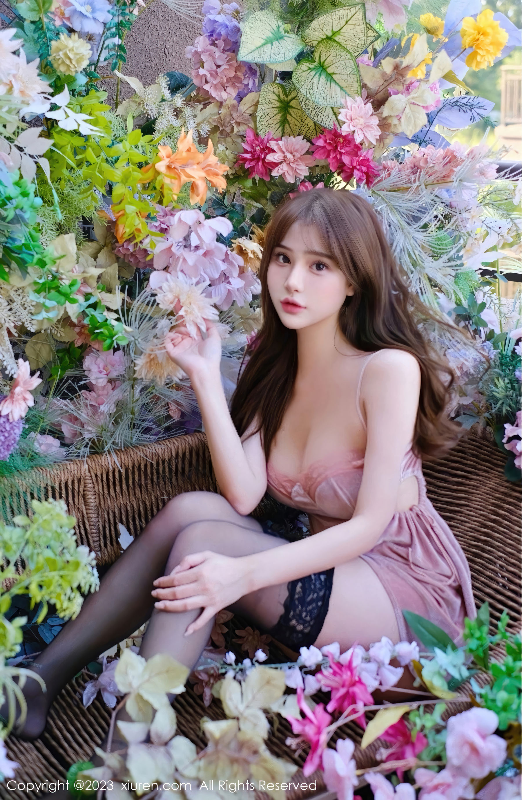 [秀人XiuRen] 2023.12.04 No.7757 Lavinia肉肉