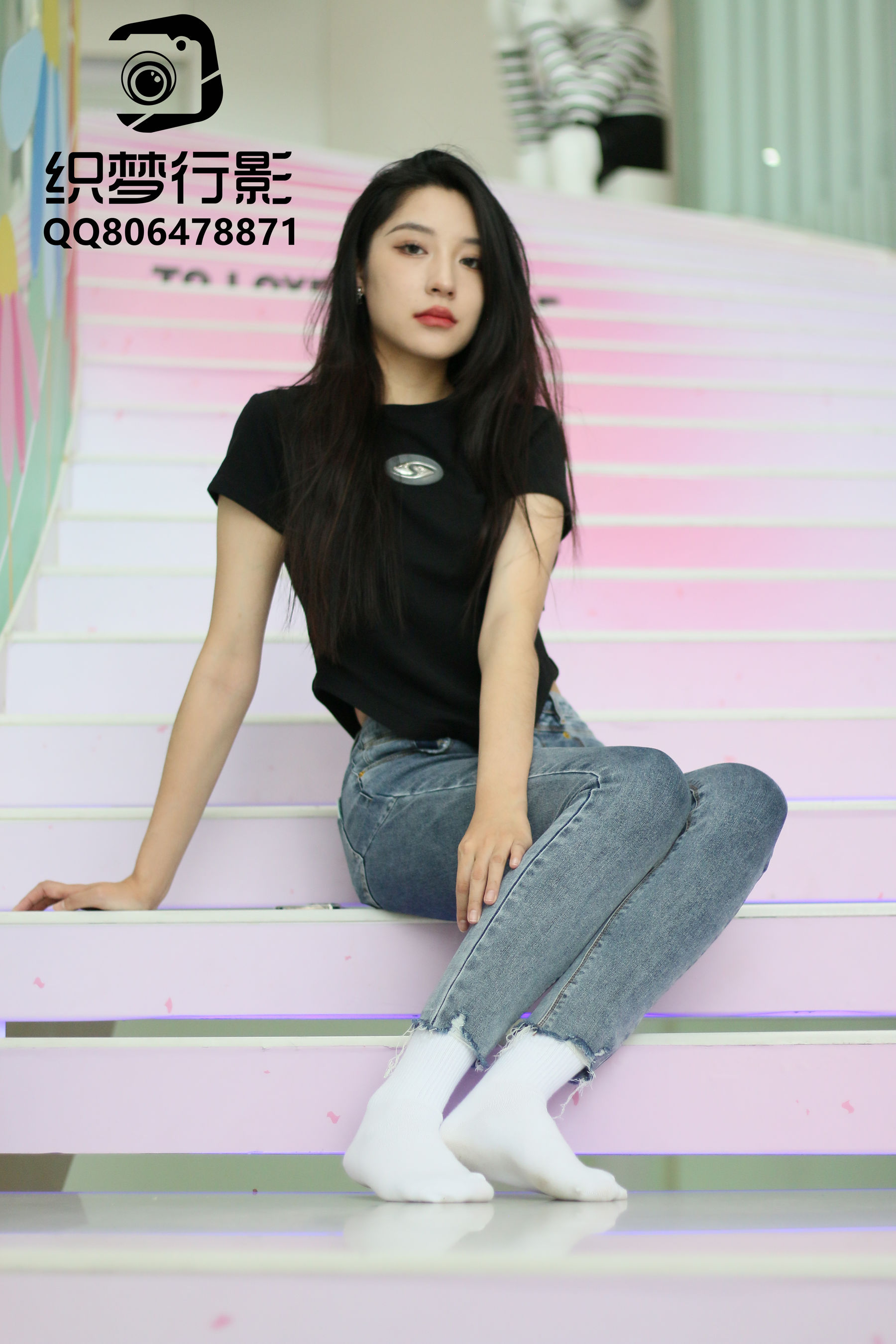 [织梦映像] 大家闺秀大美女白袜裸足
