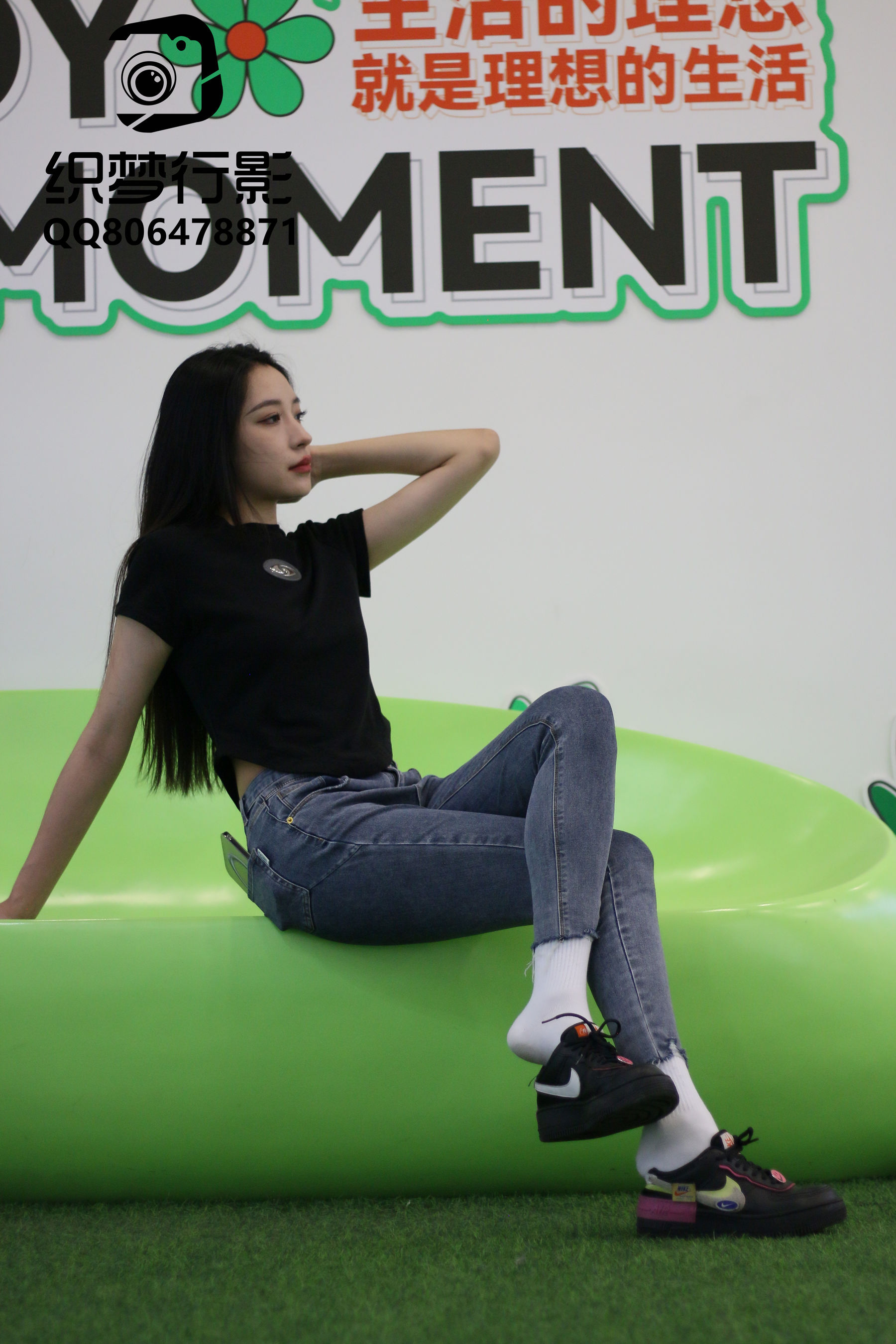 [织梦映像] 大家闺秀大美女白袜裸足