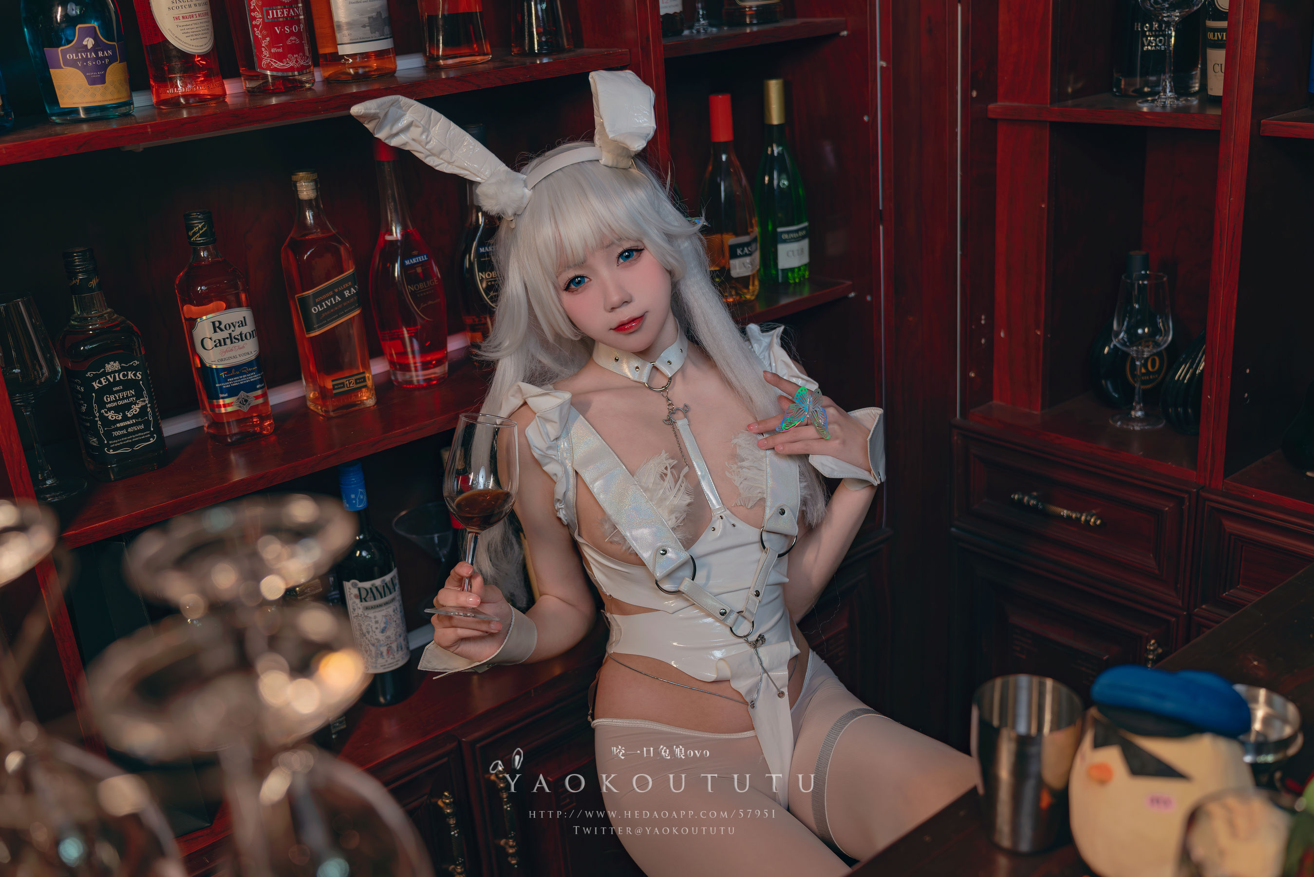 咬一口兔娘 - 恶毒酒吧