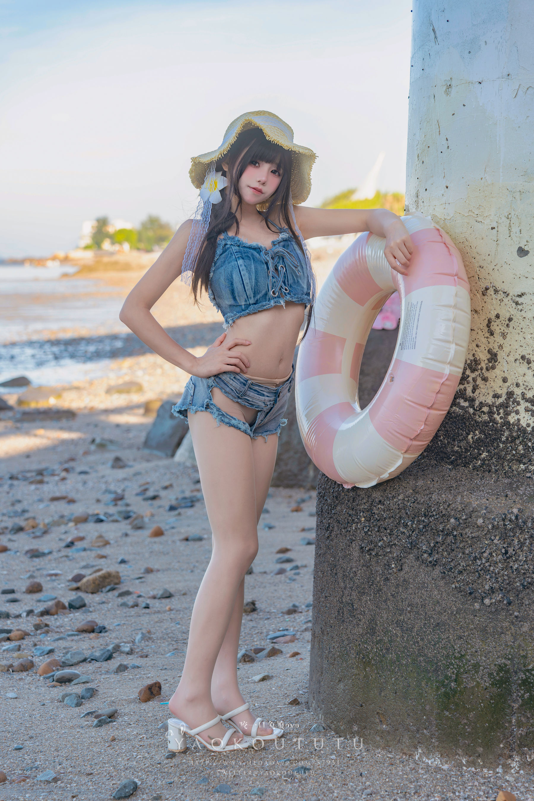 咬一口兔娘 - 海の夏日