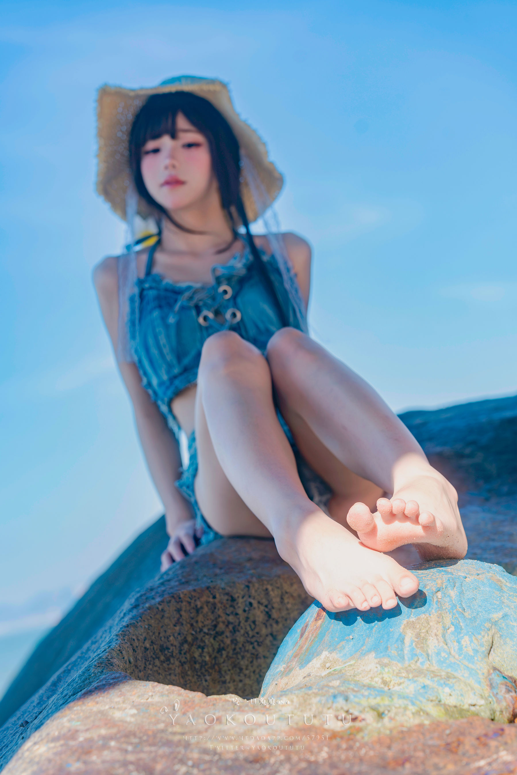 咬一口兔娘 - 海の夏日