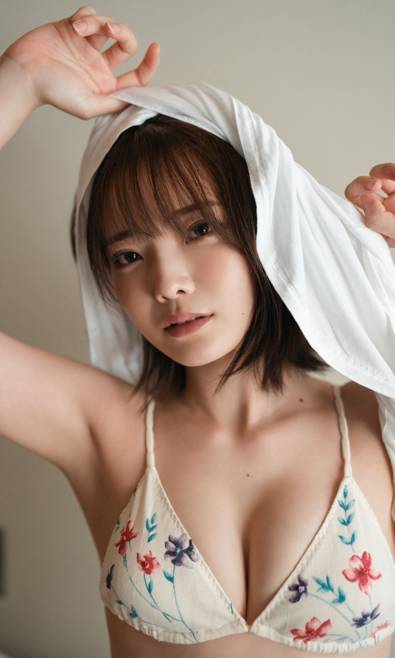 新谷姫加 写真集「GIFT」