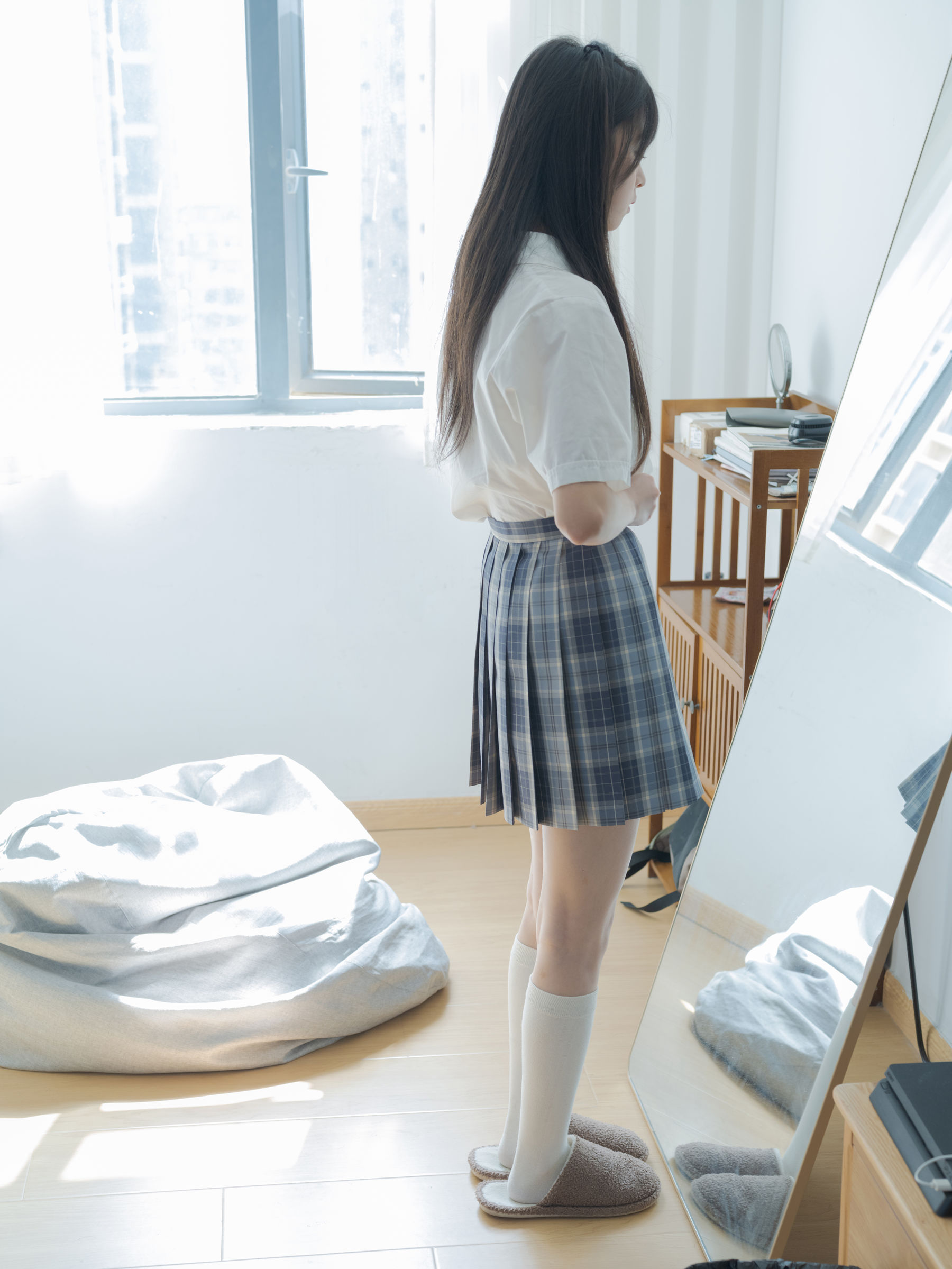 林书辞 - 女仆