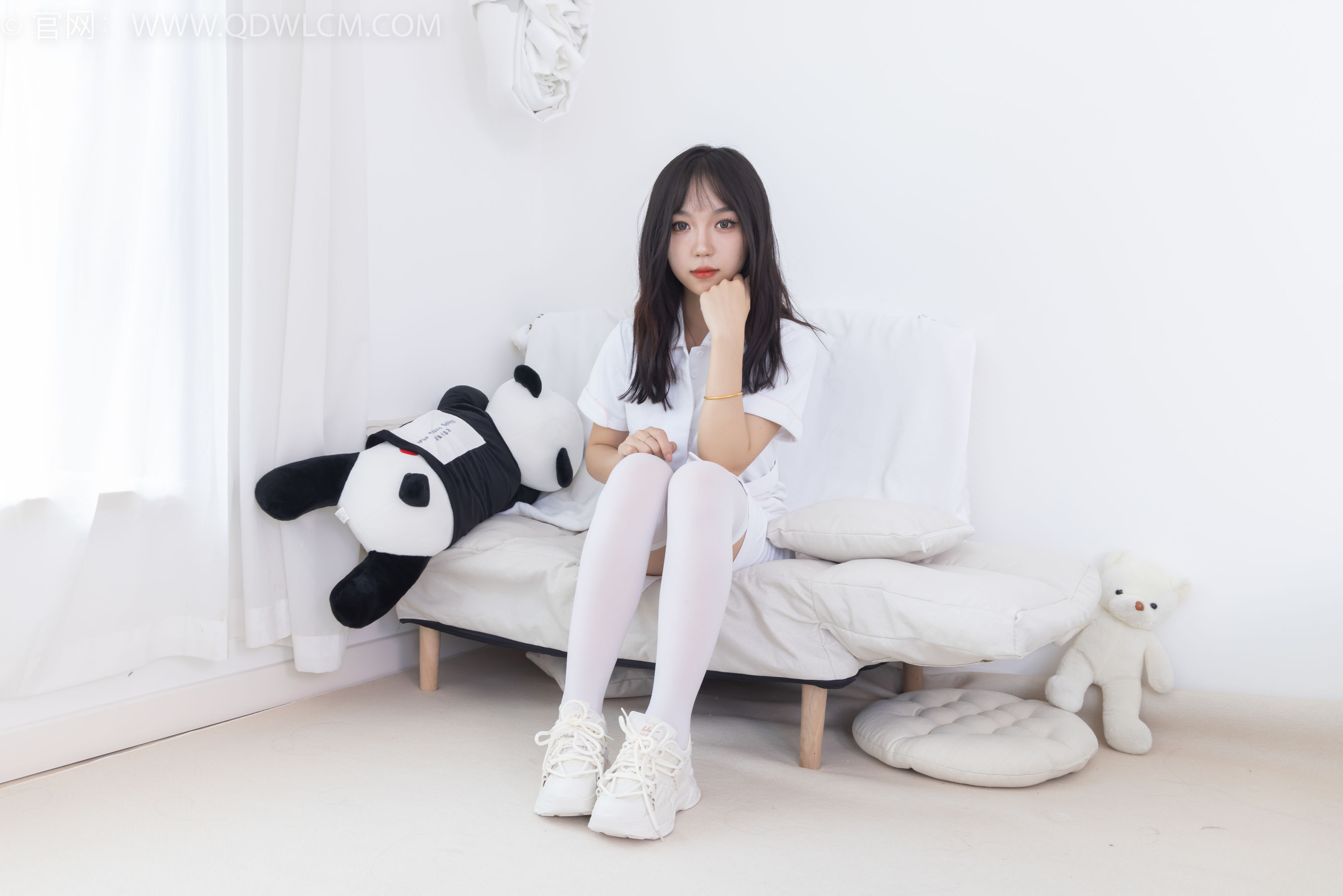 物恋传媒 No.1767 纱纱 -小白鸽