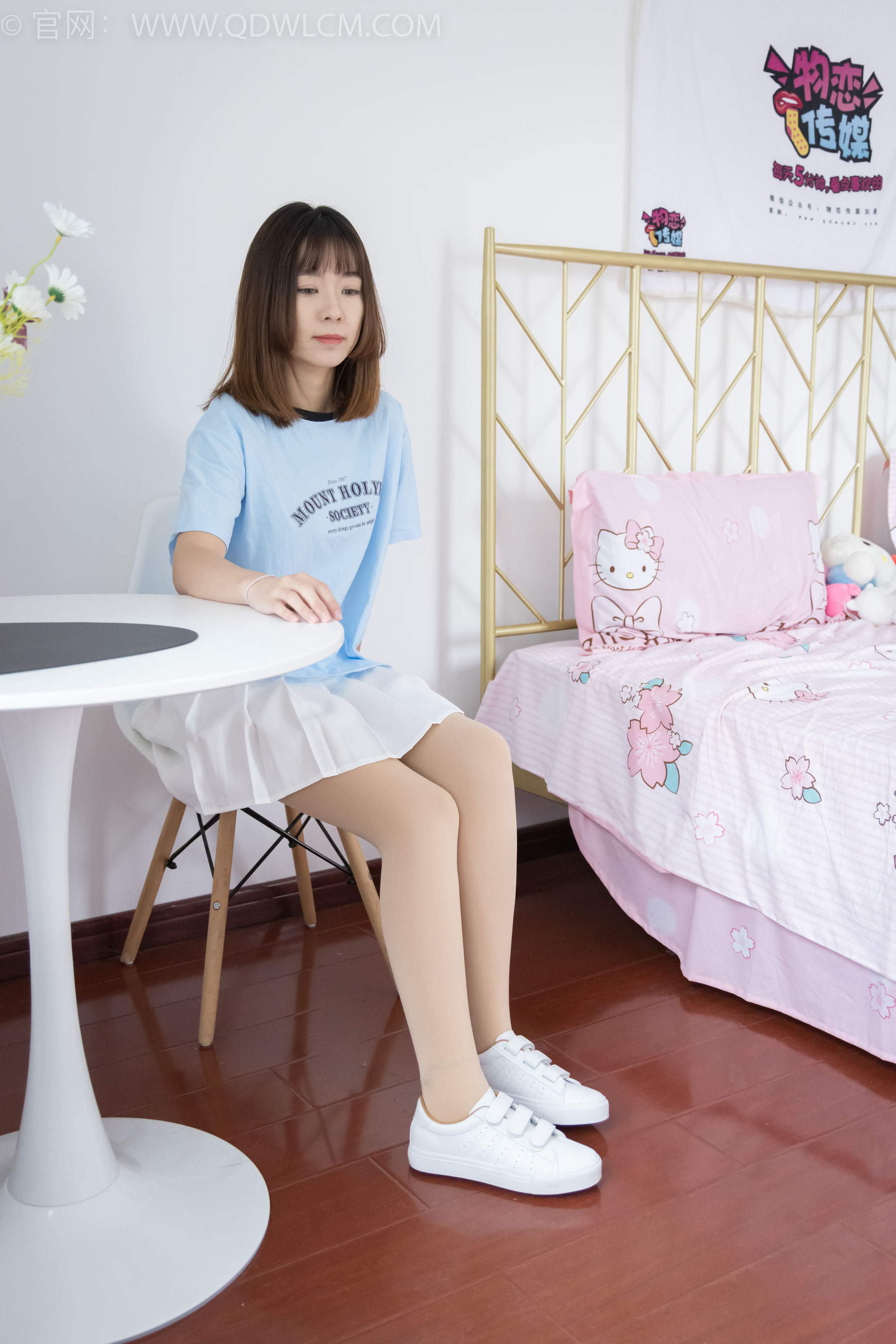 物恋传媒 No.1768 婷婷 -漫长黑夜