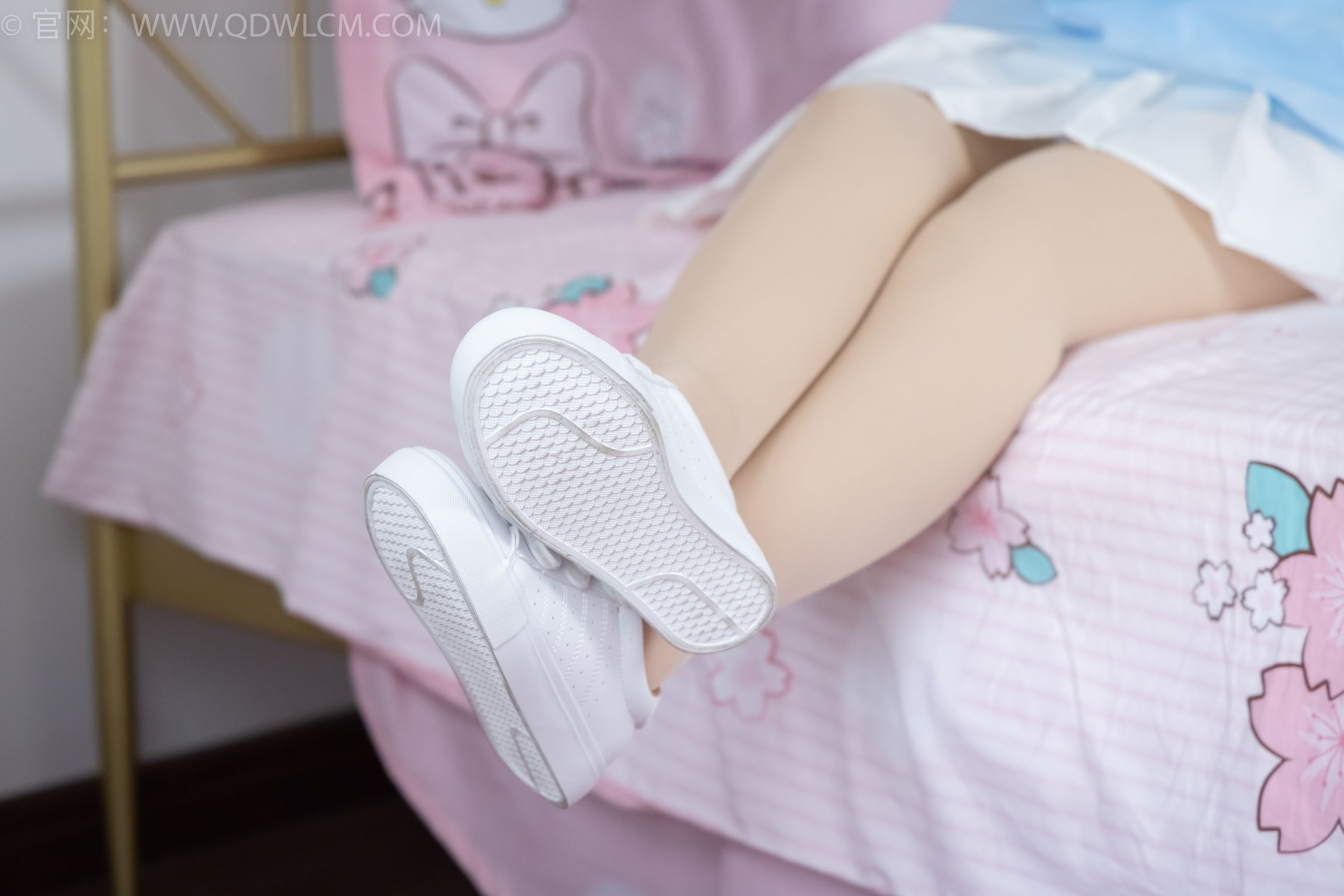 物恋传媒 No.1768 婷婷 -漫长黑夜