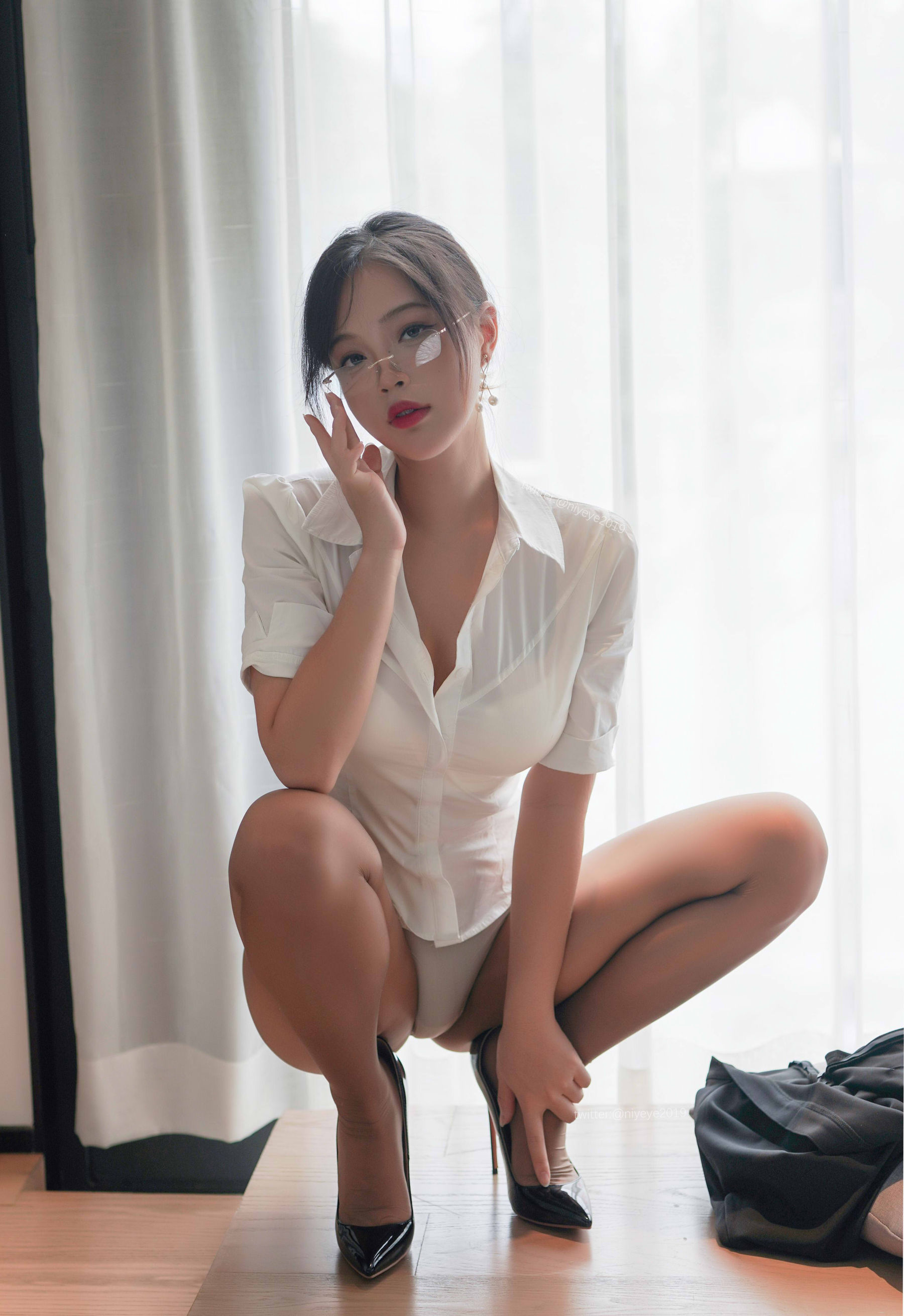 萌系小姐姐 -白烨- - 秘书的私人时间2.0