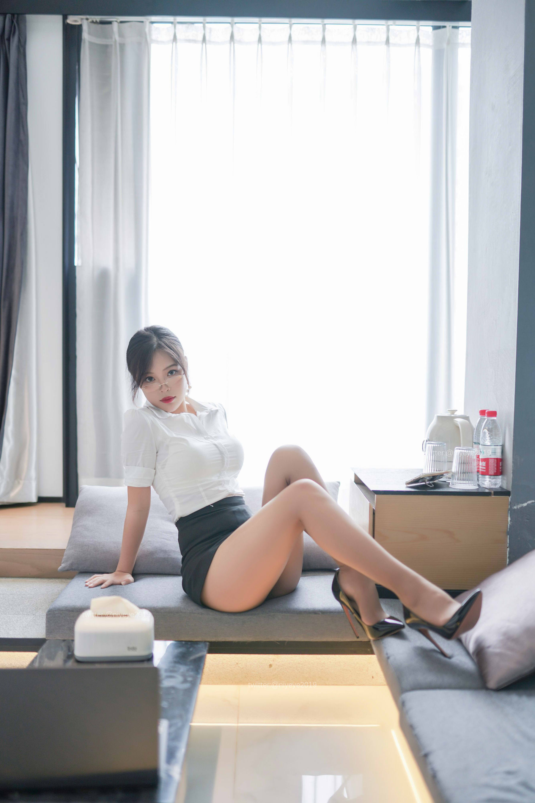 萌系小姐姐 -白烨- - 秘书的私人时间2.0