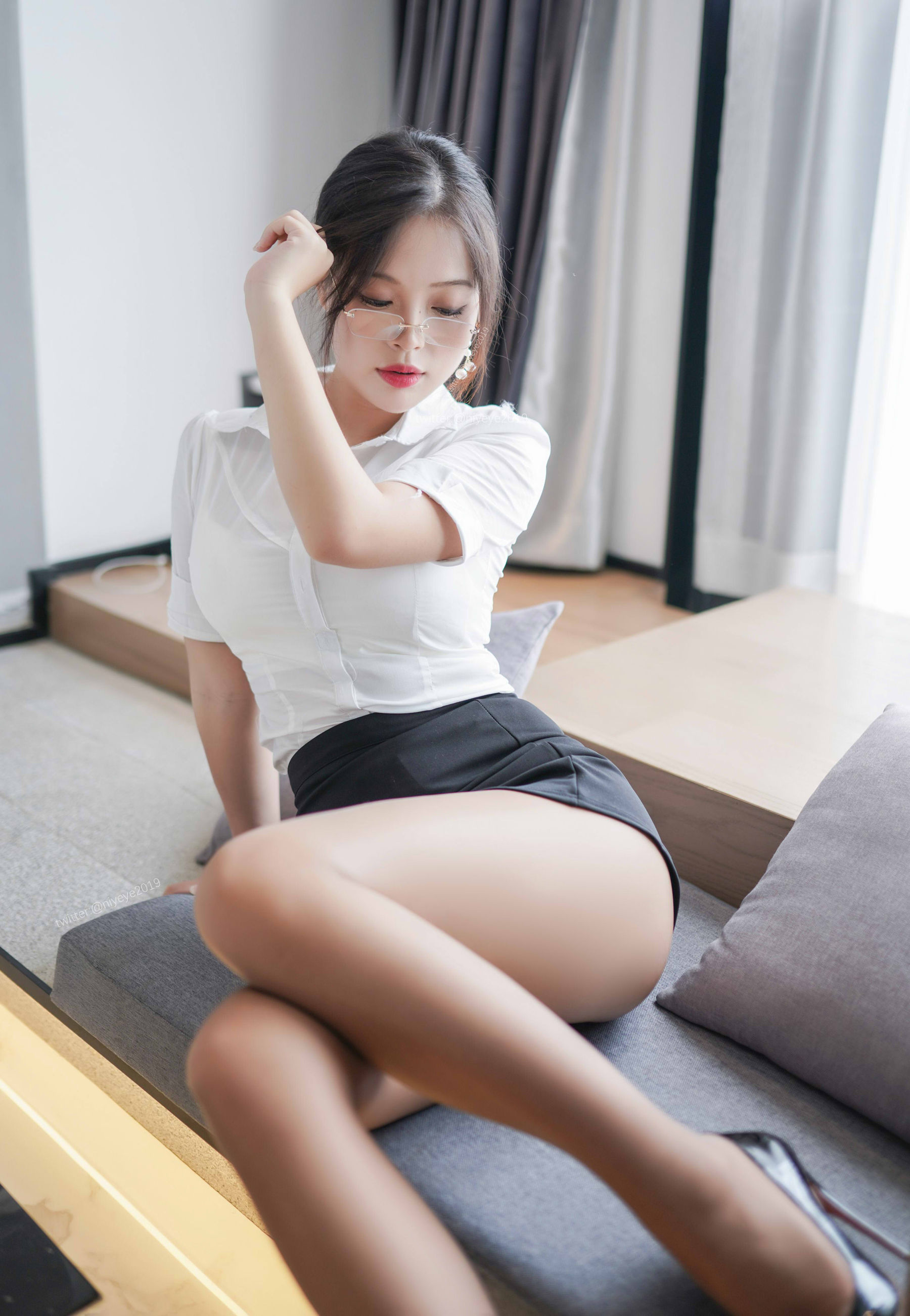 萌系小姐姐 -白烨- - 秘书的私人时间2.0