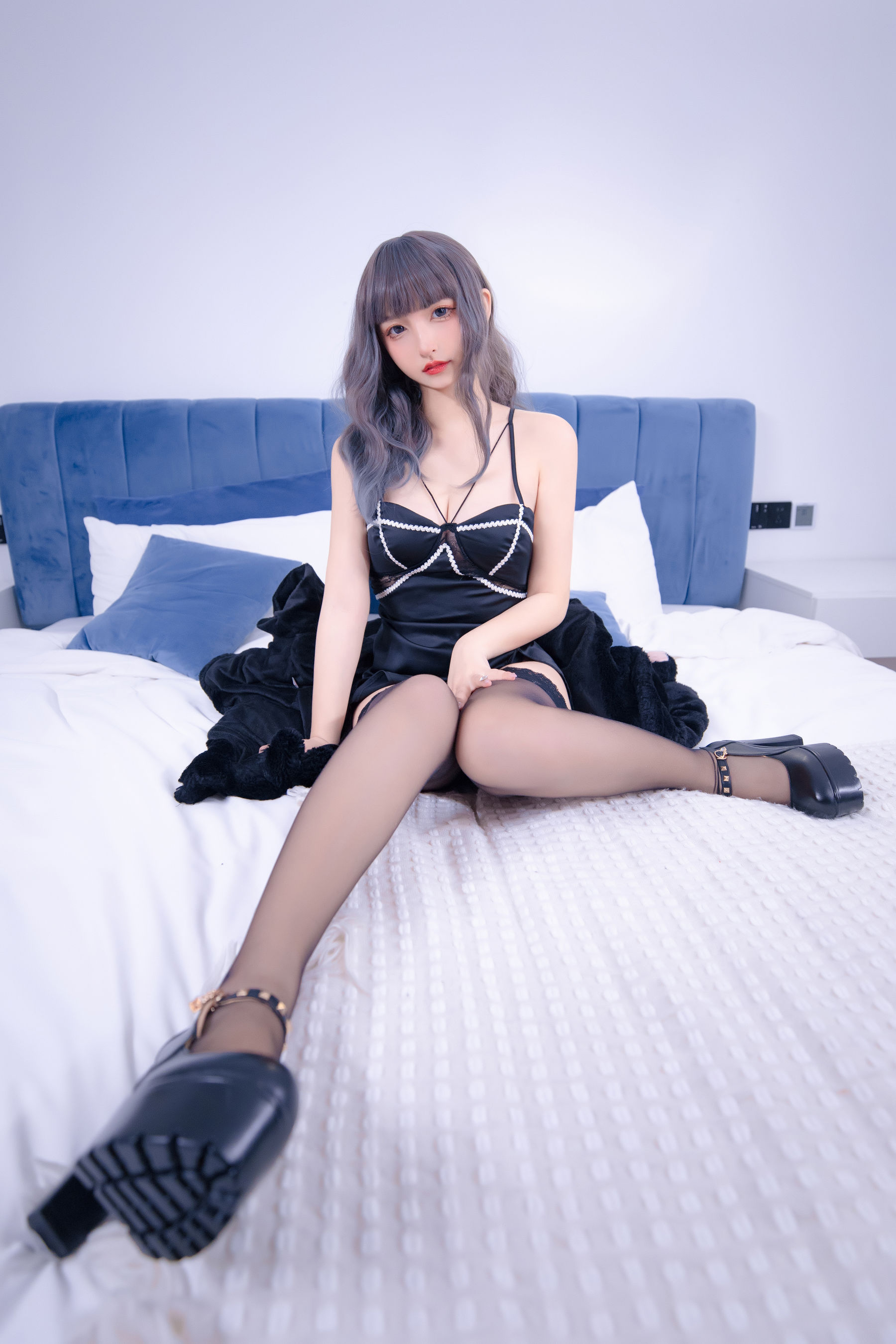 萝莉 神楽板真冬 之夜色撩人