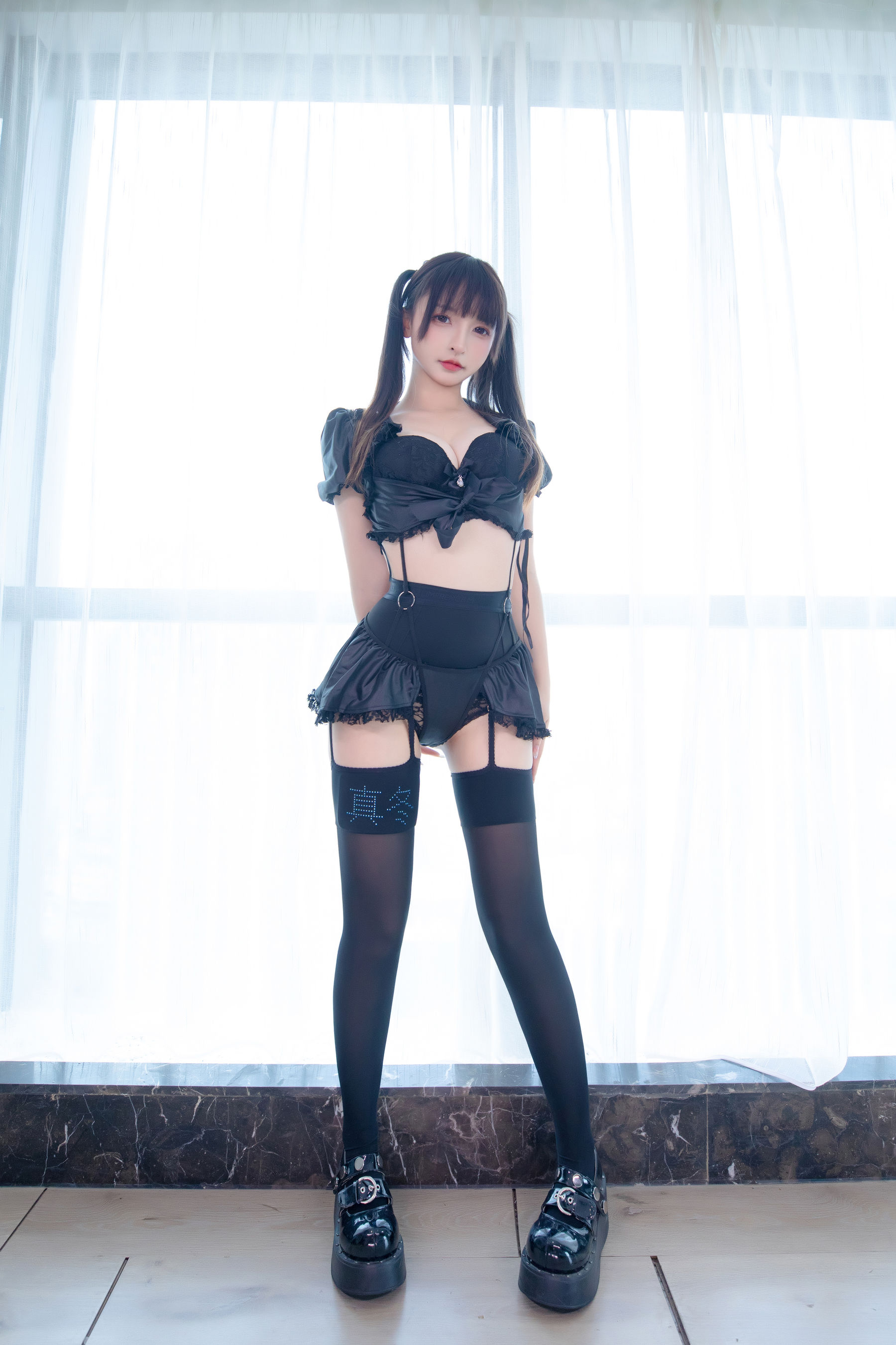 萝莉 神楽板真冬 之足底星光