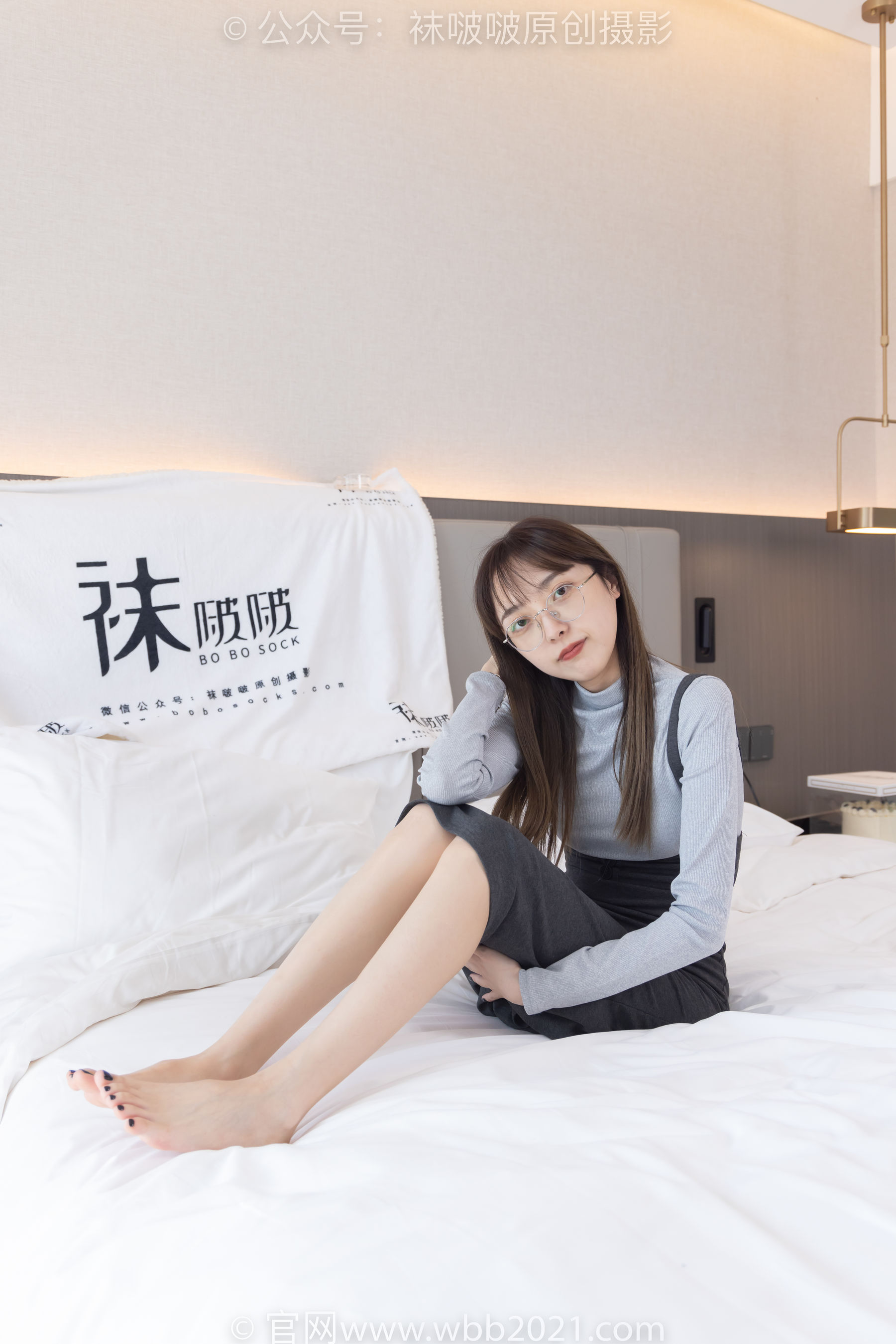 BoBoSocks袜啵啵 No.309 稚予 -两双高跟鞋、灰丝、白丝、裸足、踩奶油蛋糕剧情