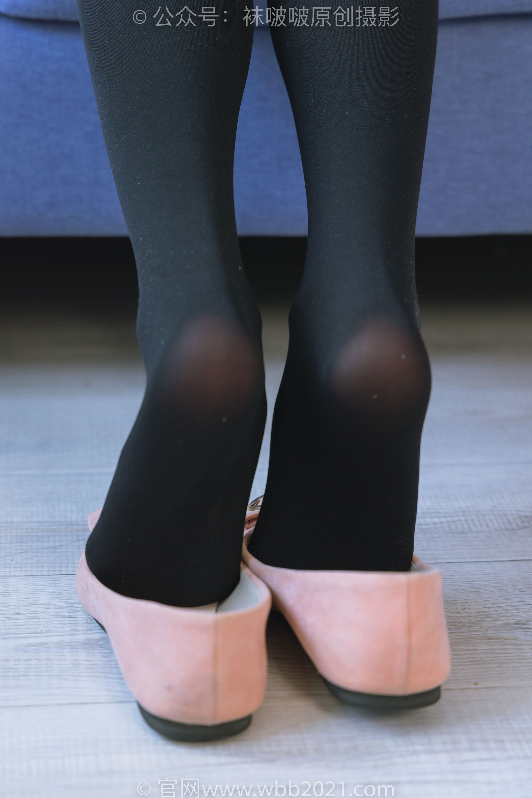 BoBoSocks袜啵啵 No.315 小沫 -平底鞋、厚黑丝、模特穿鞋及丝袜踩玩偶小熊剧情