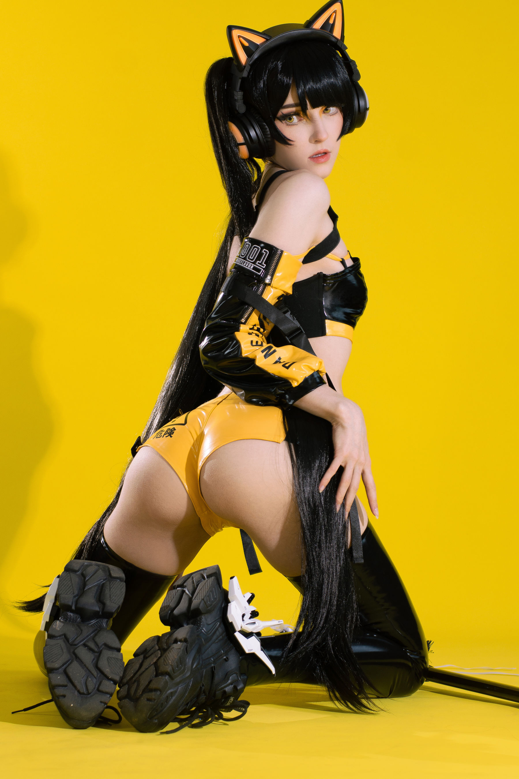 Candy Ball - Cyber Kitty