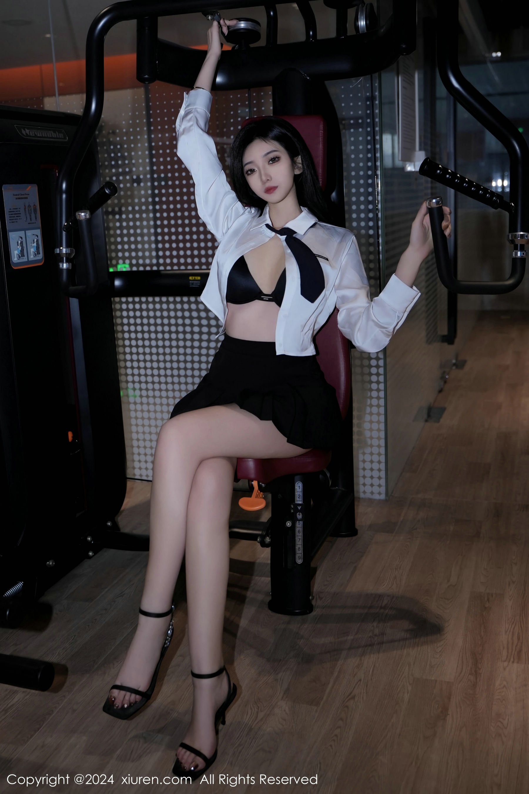 [秀人XiuRen] 2024.01.02 No.7894 安琪Yee