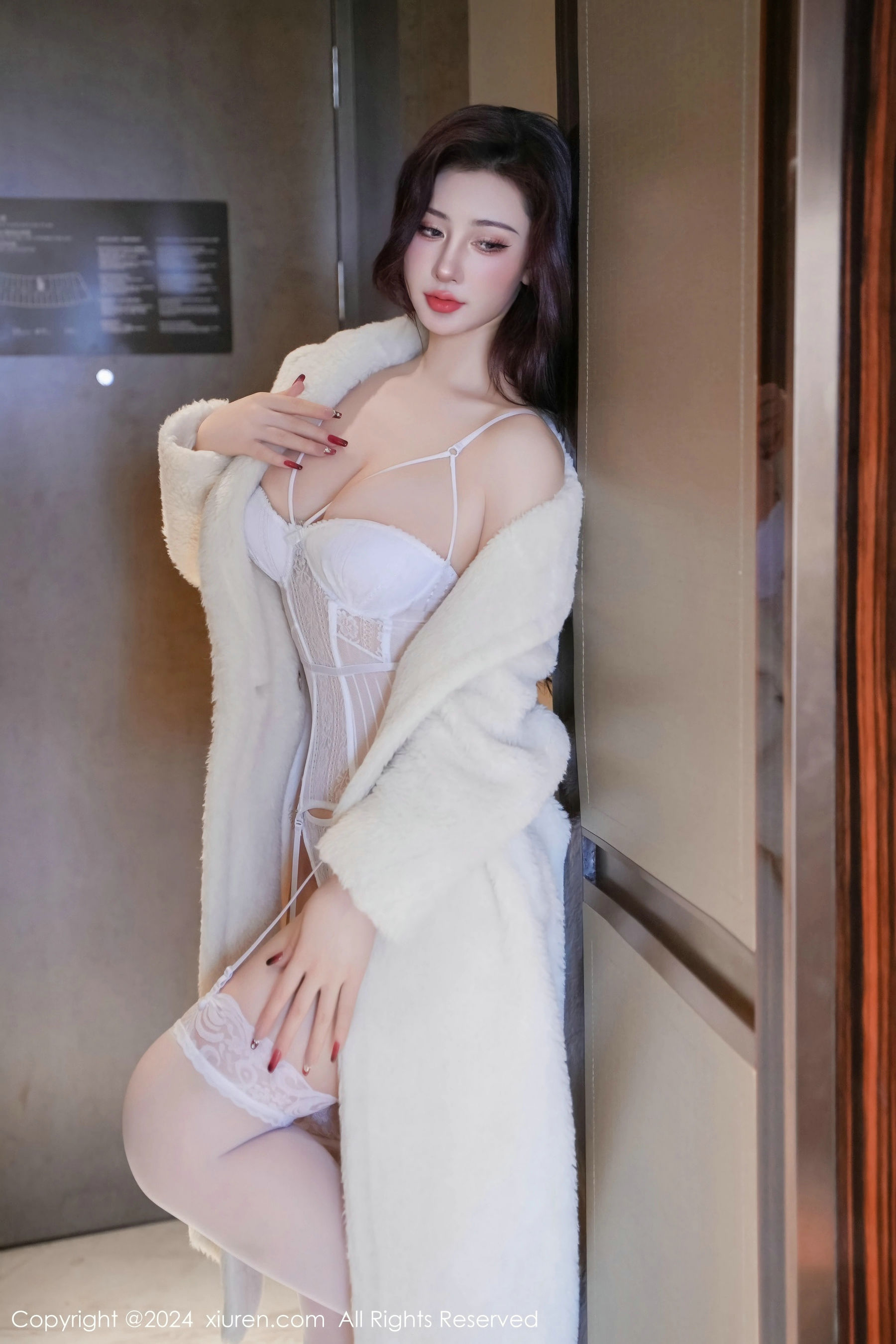 [秀人XiuRen] 2024.01.18 No.7978 蕾蕾醒了没