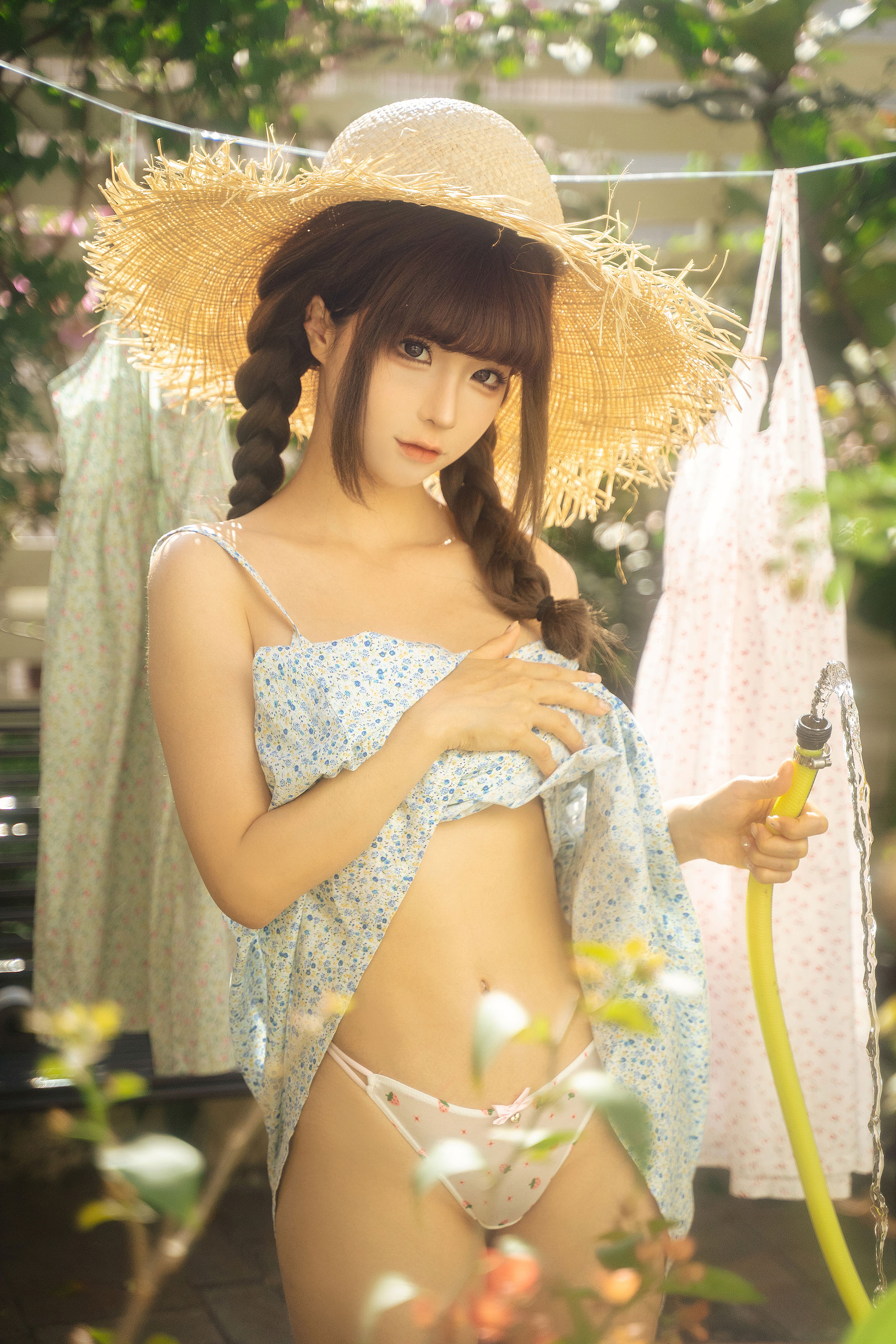 动漫博主蠢沫沫 - 晾衣服