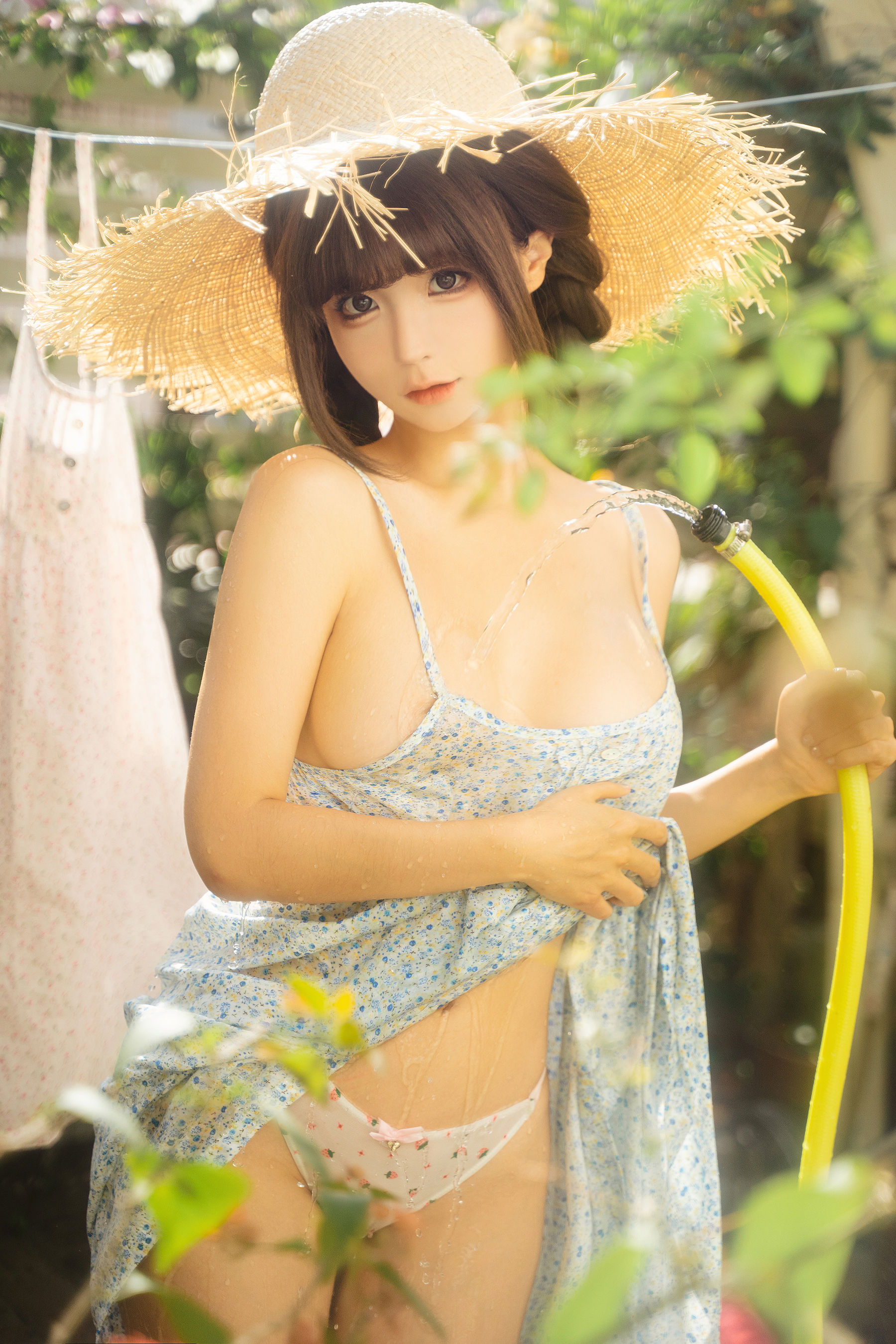 动漫博主蠢沫沫 - 晾衣服