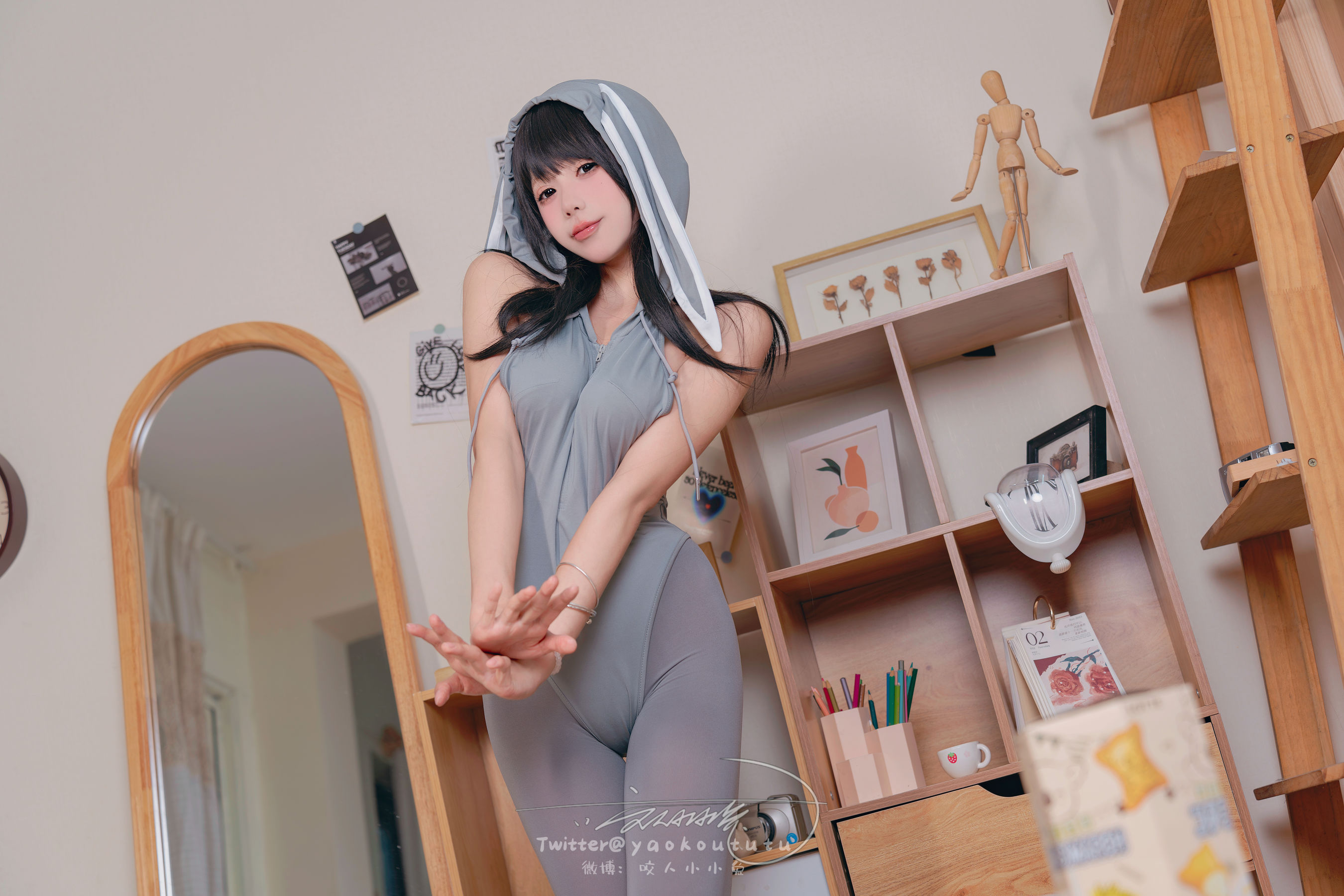 咬一口兔娘 - 小灰兔