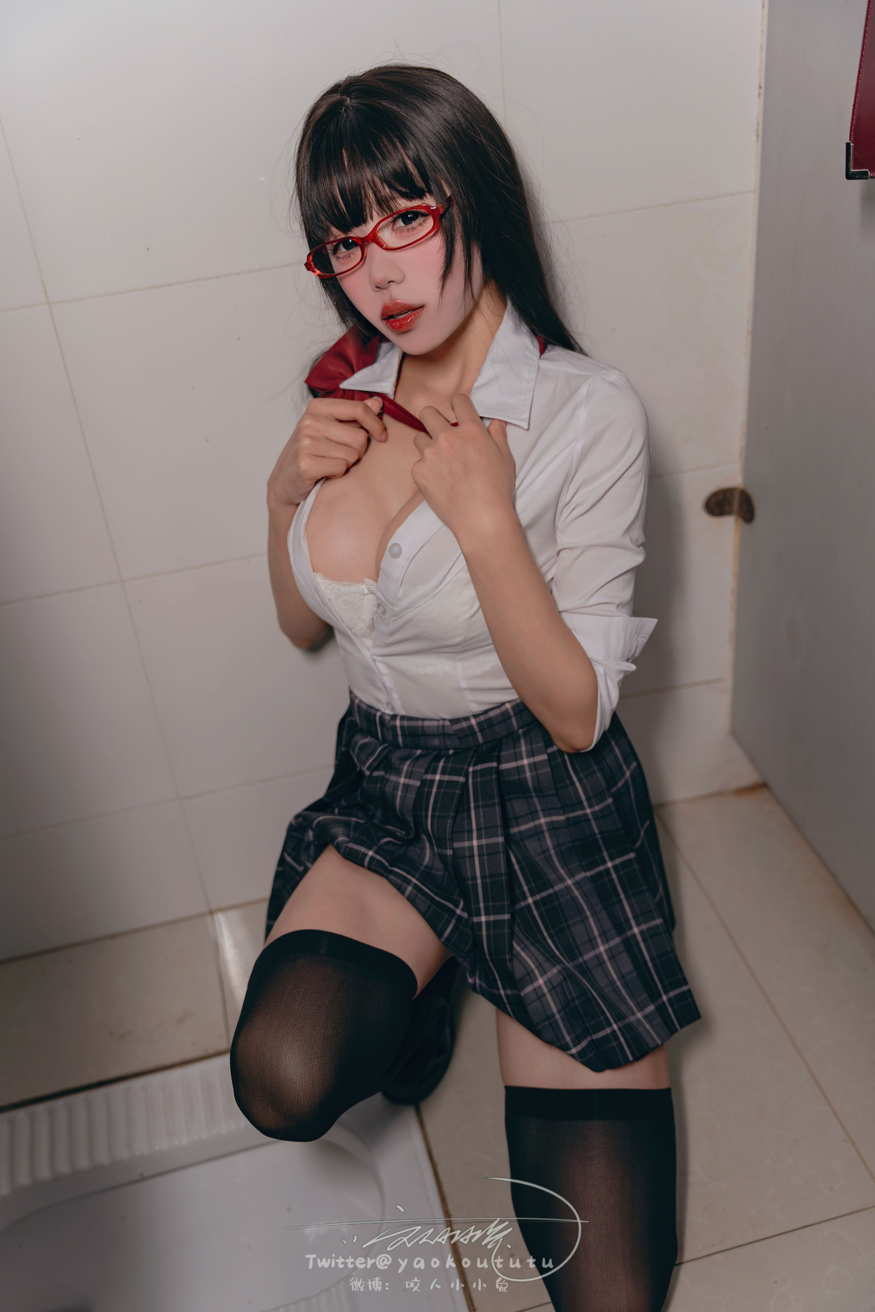 咬一口兔娘 - 电车惊魂