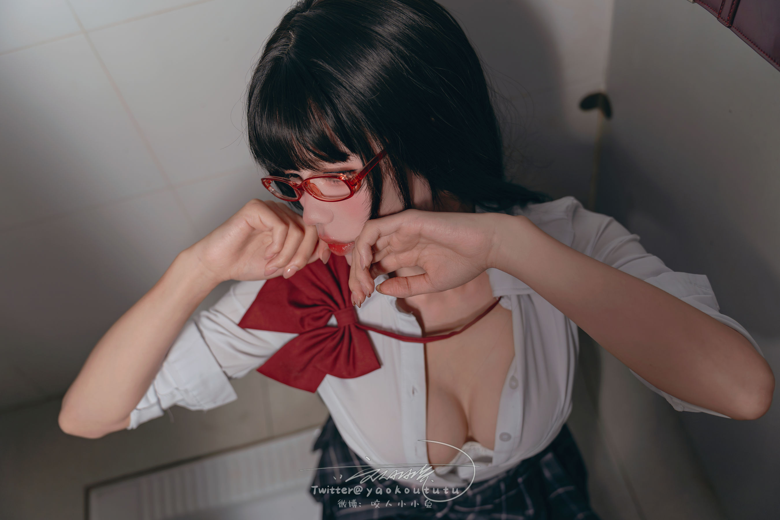 咬一口兔娘 - 电车惊魂