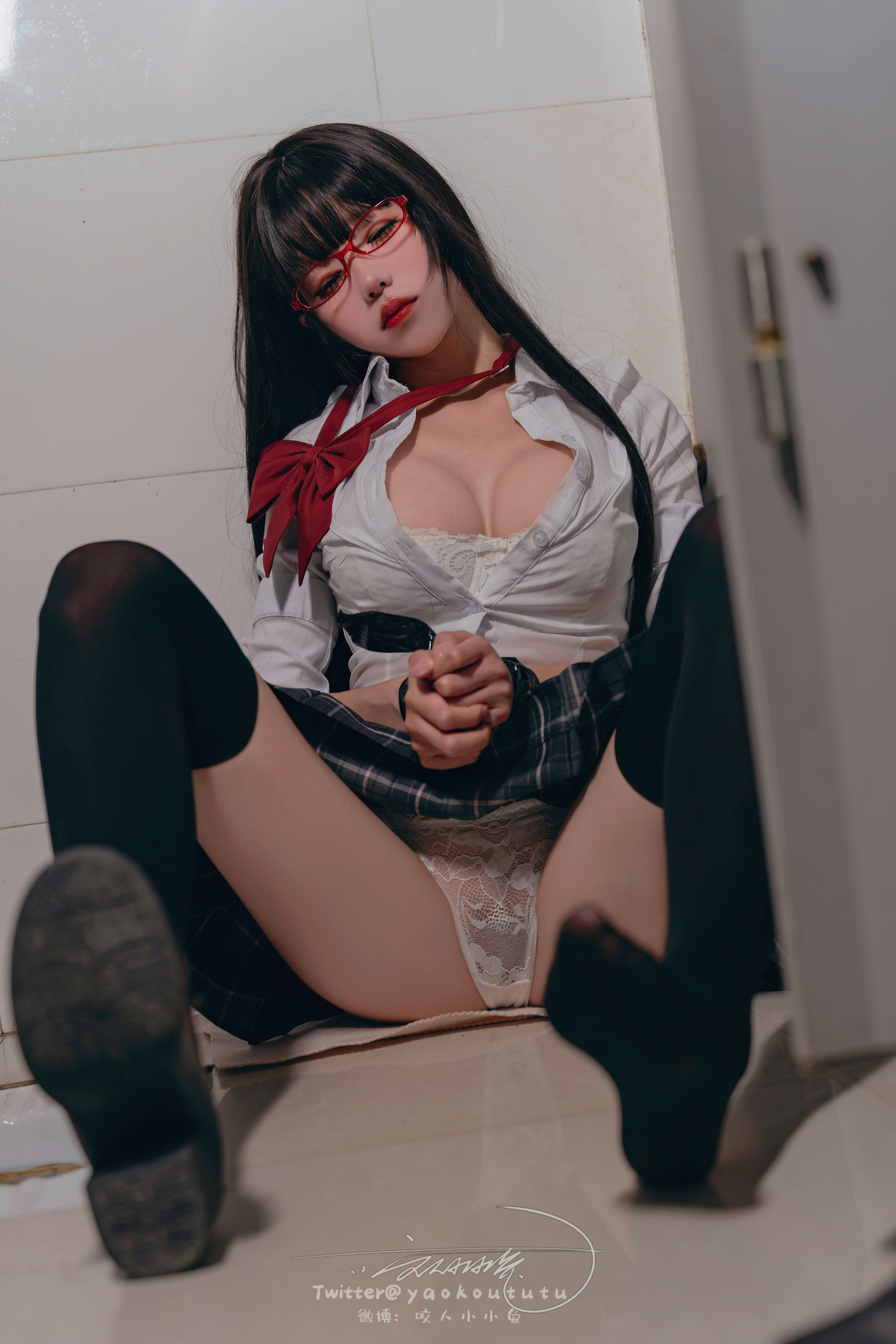 咬一口兔娘 - 电车惊魂