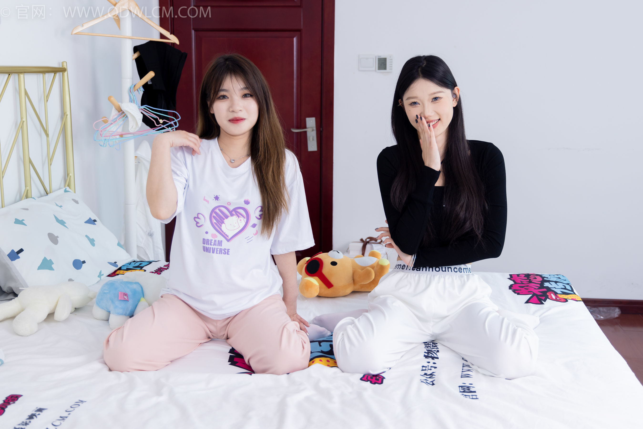 物恋传媒 No.1789 小竹&闪闪 -爱的回归线