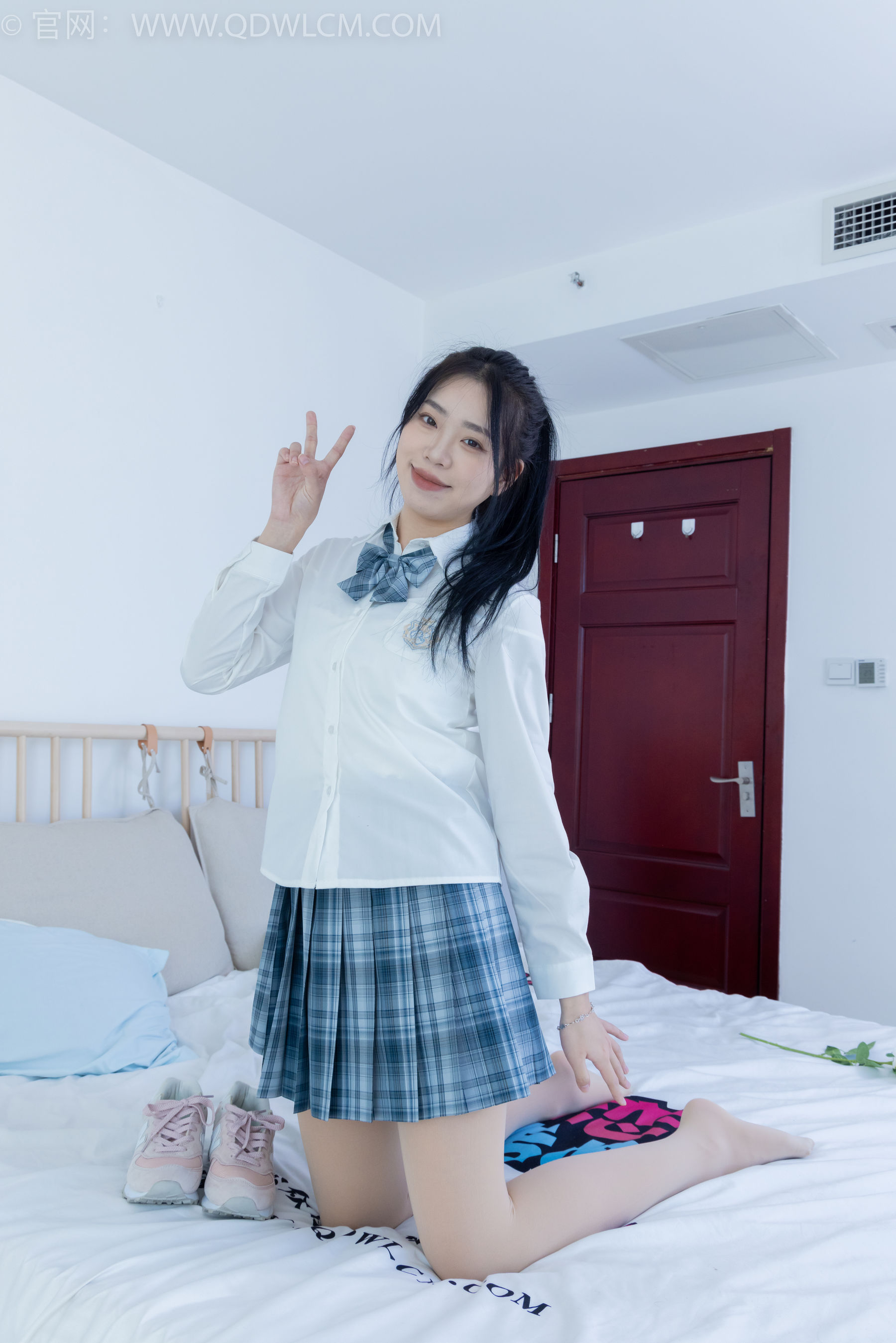 物恋传媒 No.1812 小谷 -越过山丘