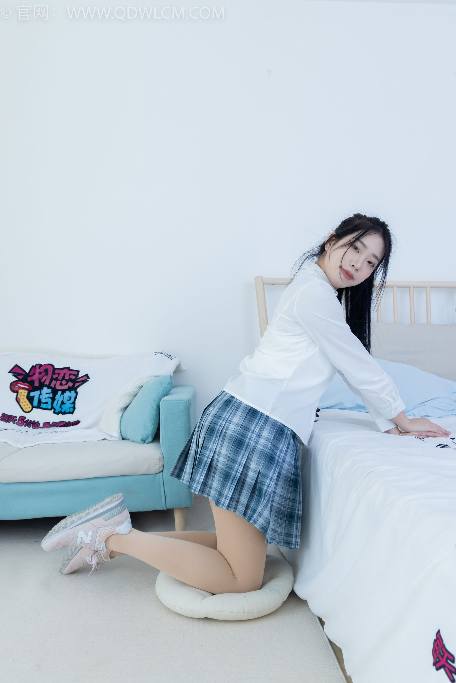 物恋传媒 No.1812 小谷 -越过山丘