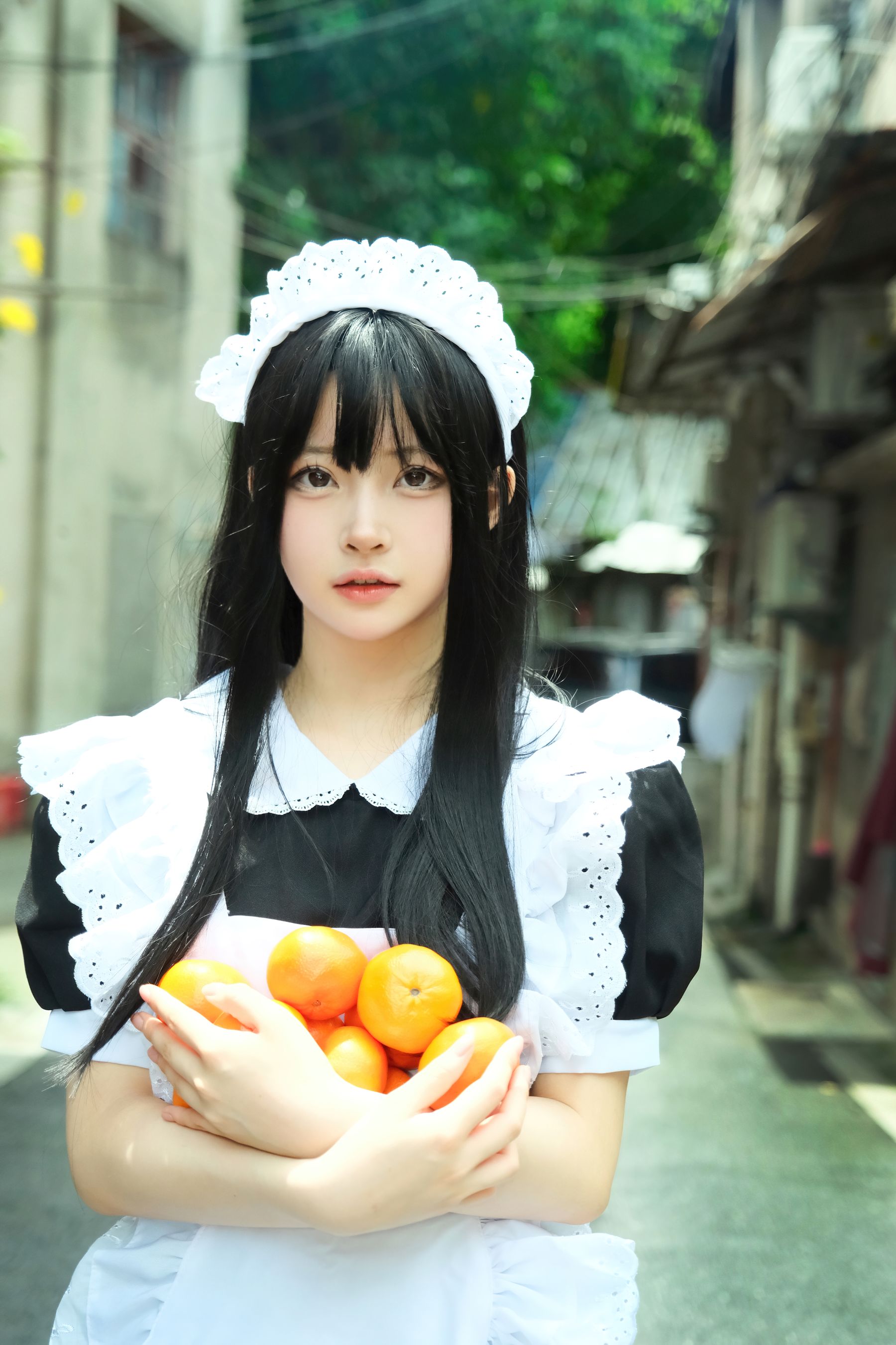 白莉爱吃巧克力 - 原理猪 深巷女仆