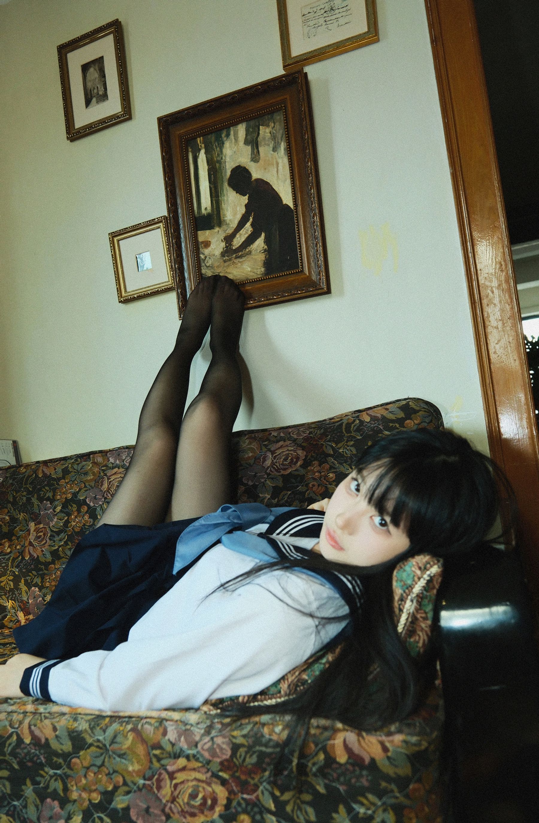 白莉爱吃巧克力 - 原理猪 闺房JK