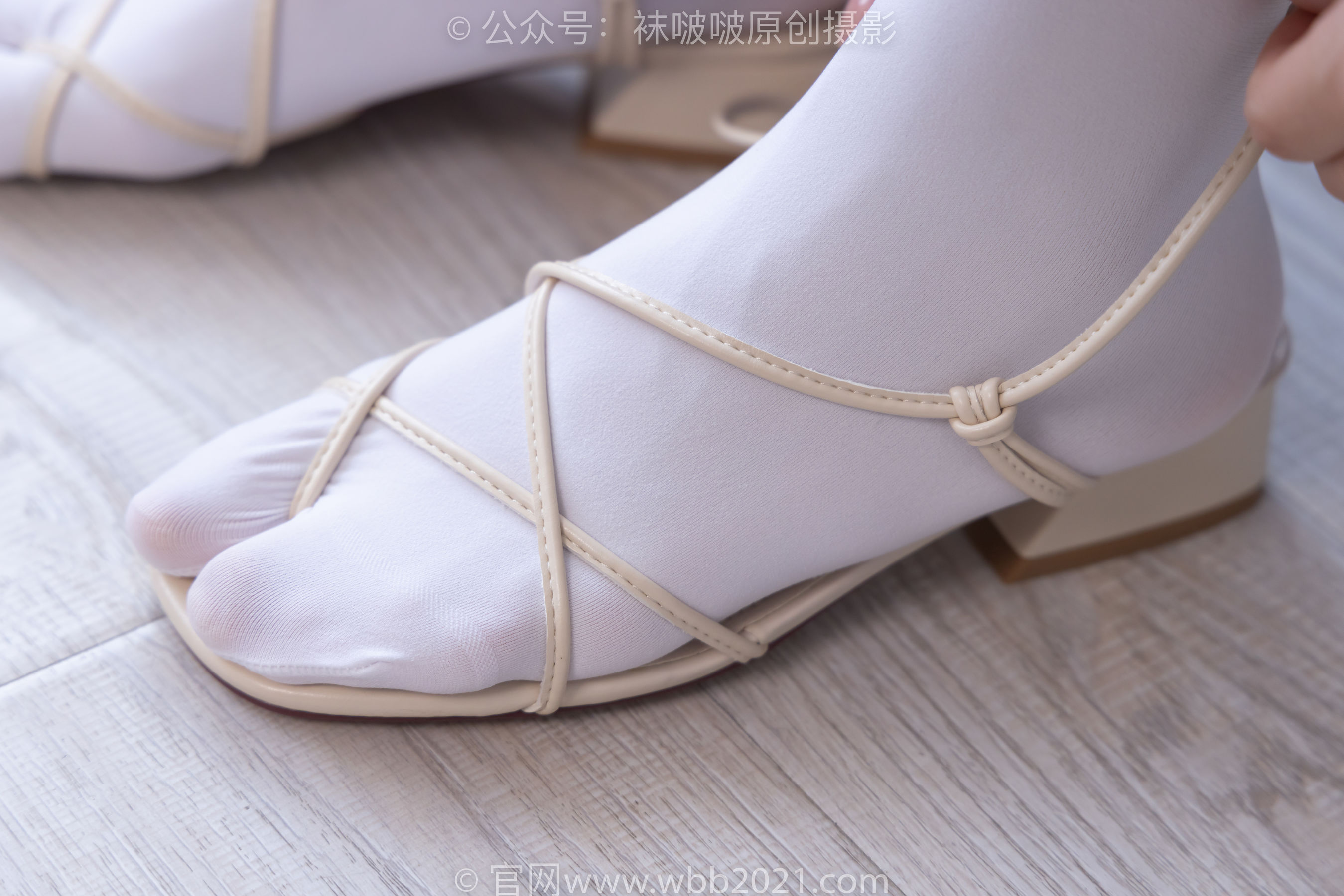 BoBoSocks袜啵啵 No.322 芝士 -两双平底鞋、厚白丝