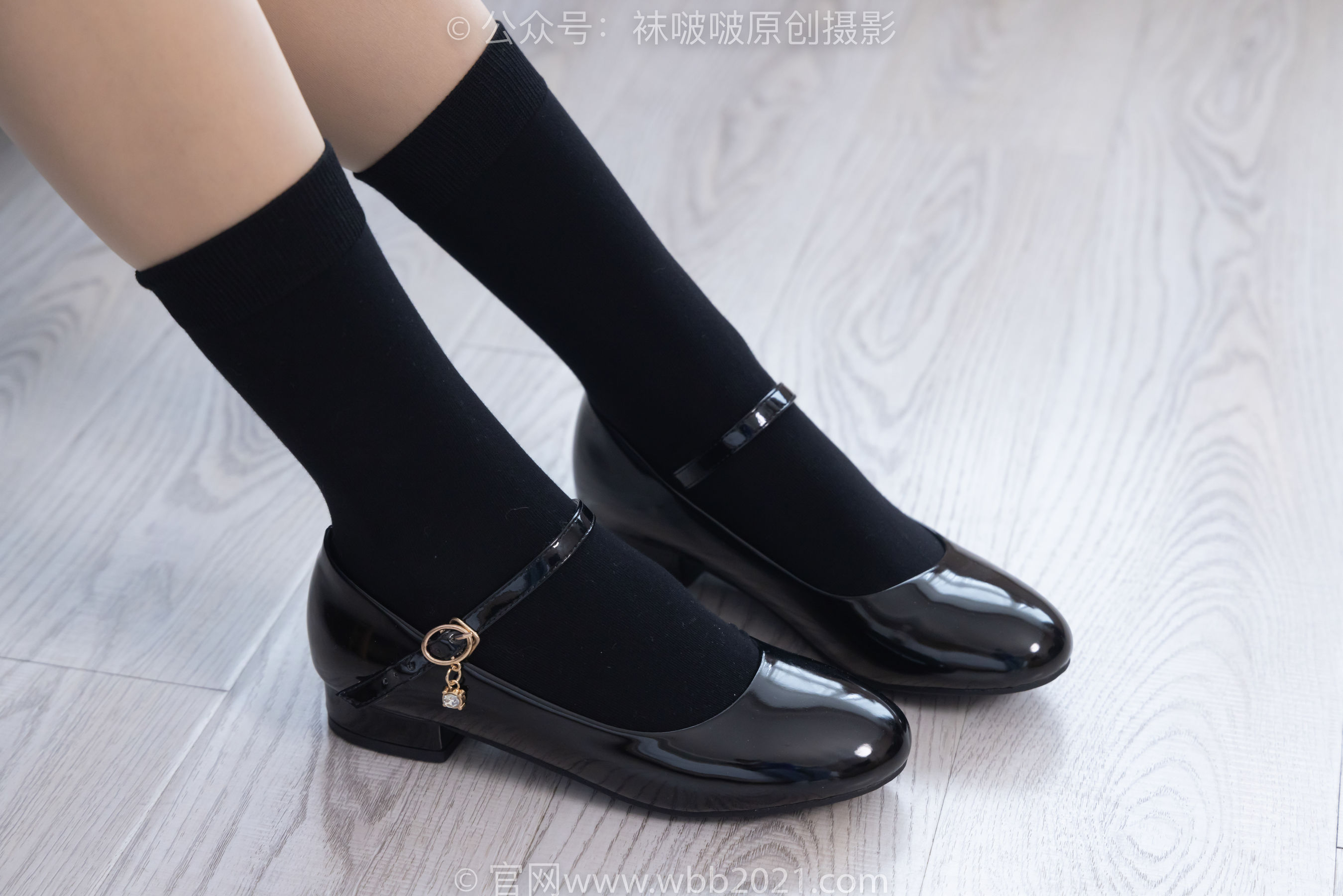 BoBoSocks袜啵啵 No.324 奶油 -高跟鞋、皮鞋、黑棉袜、油亮肉丝