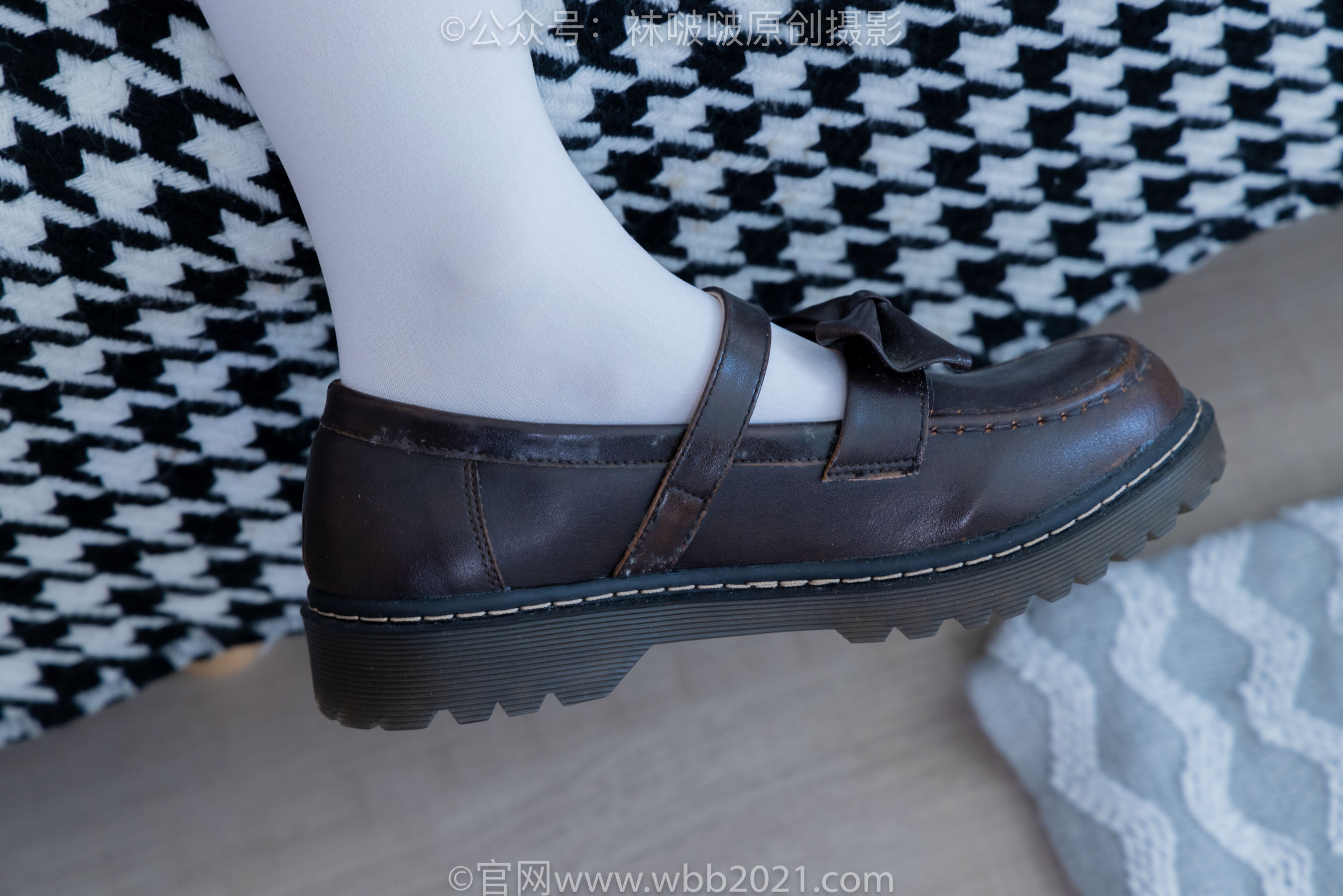BoBoSocks袜啵啵 No.325 甜甜圈 -皮鞋、厚白丝