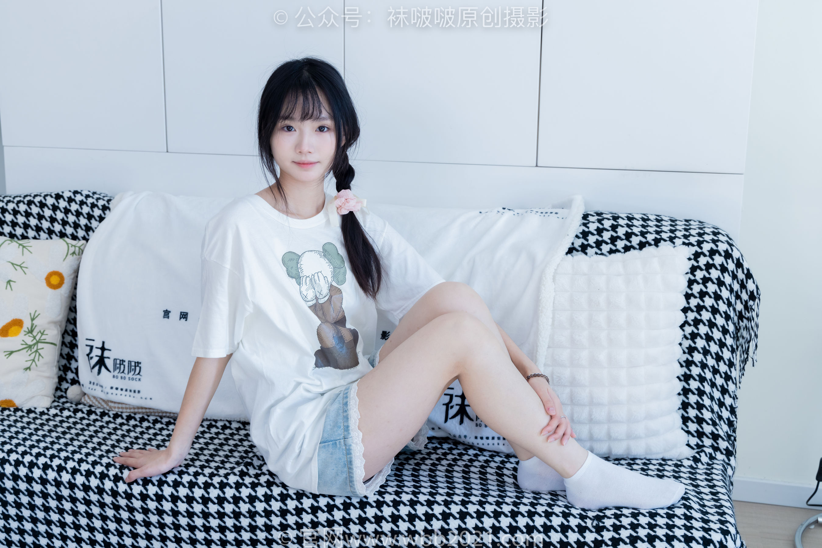 BoBoSocks袜啵啵 No.331 甜甜圈 -板鞋、白棉袜、裸足