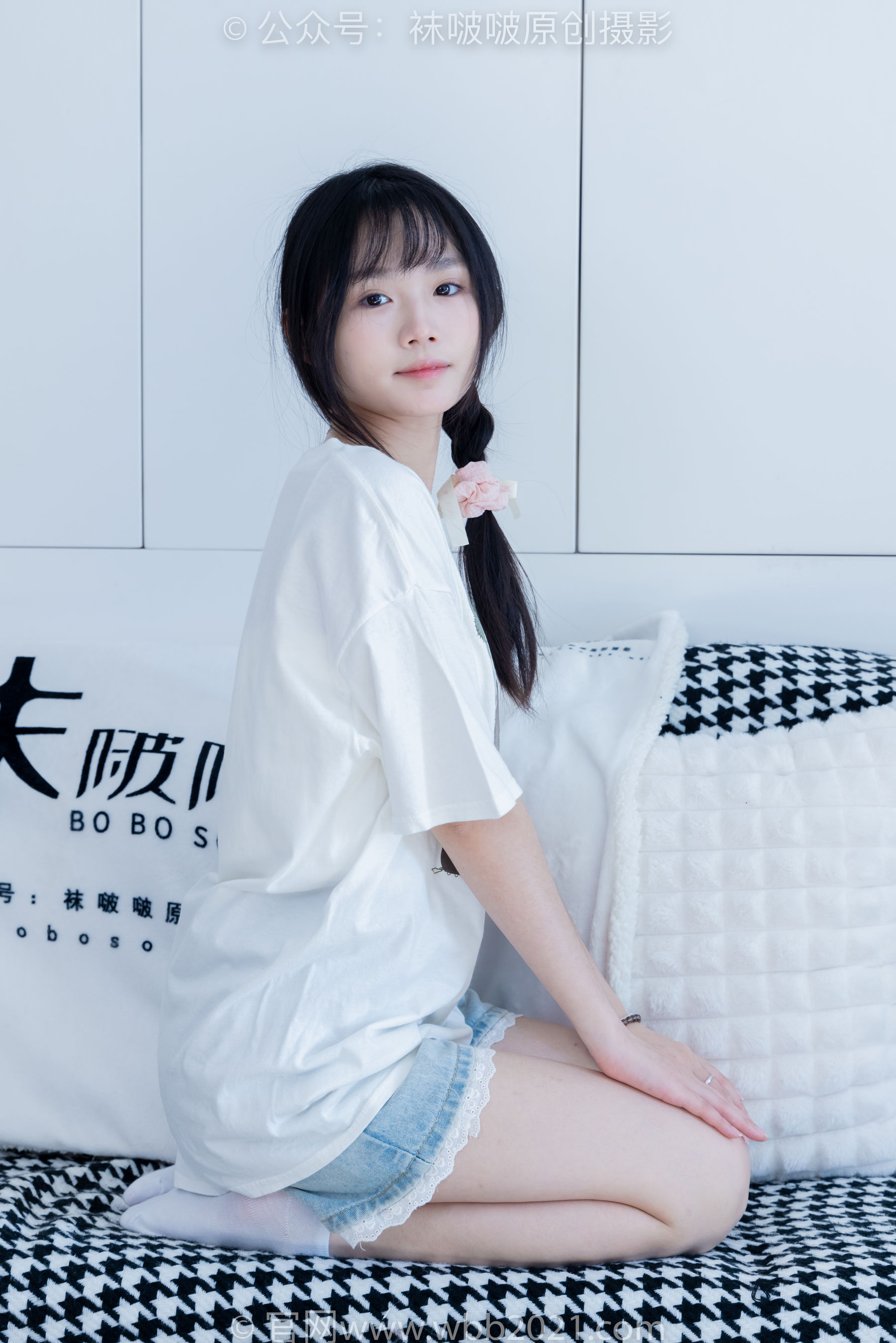 BoBoSocks袜啵啵 No.331 甜甜圈 -板鞋、白棉袜、裸足