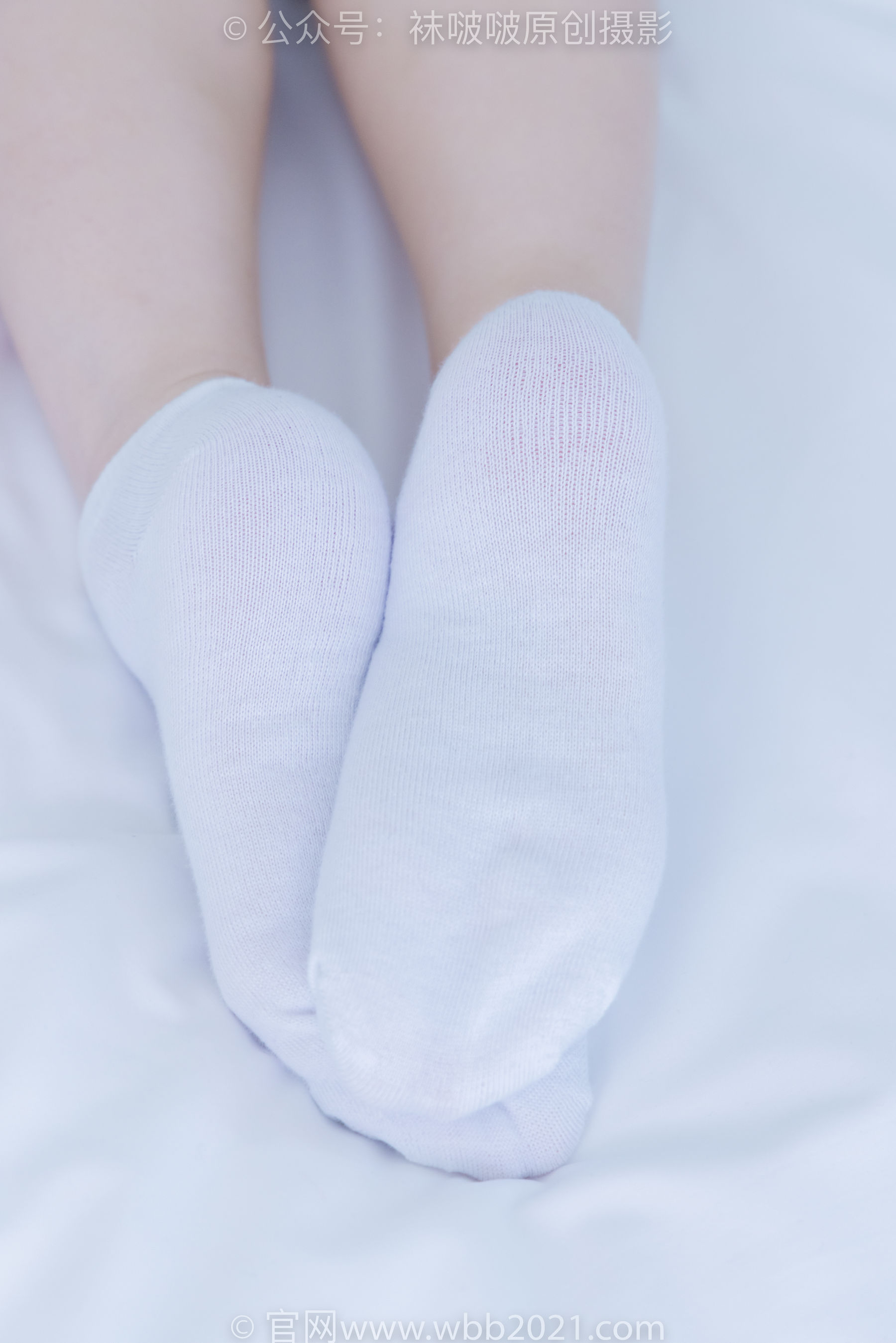 BoBoSocks袜啵啵 No.331 甜甜圈 -板鞋、白棉袜、裸足
