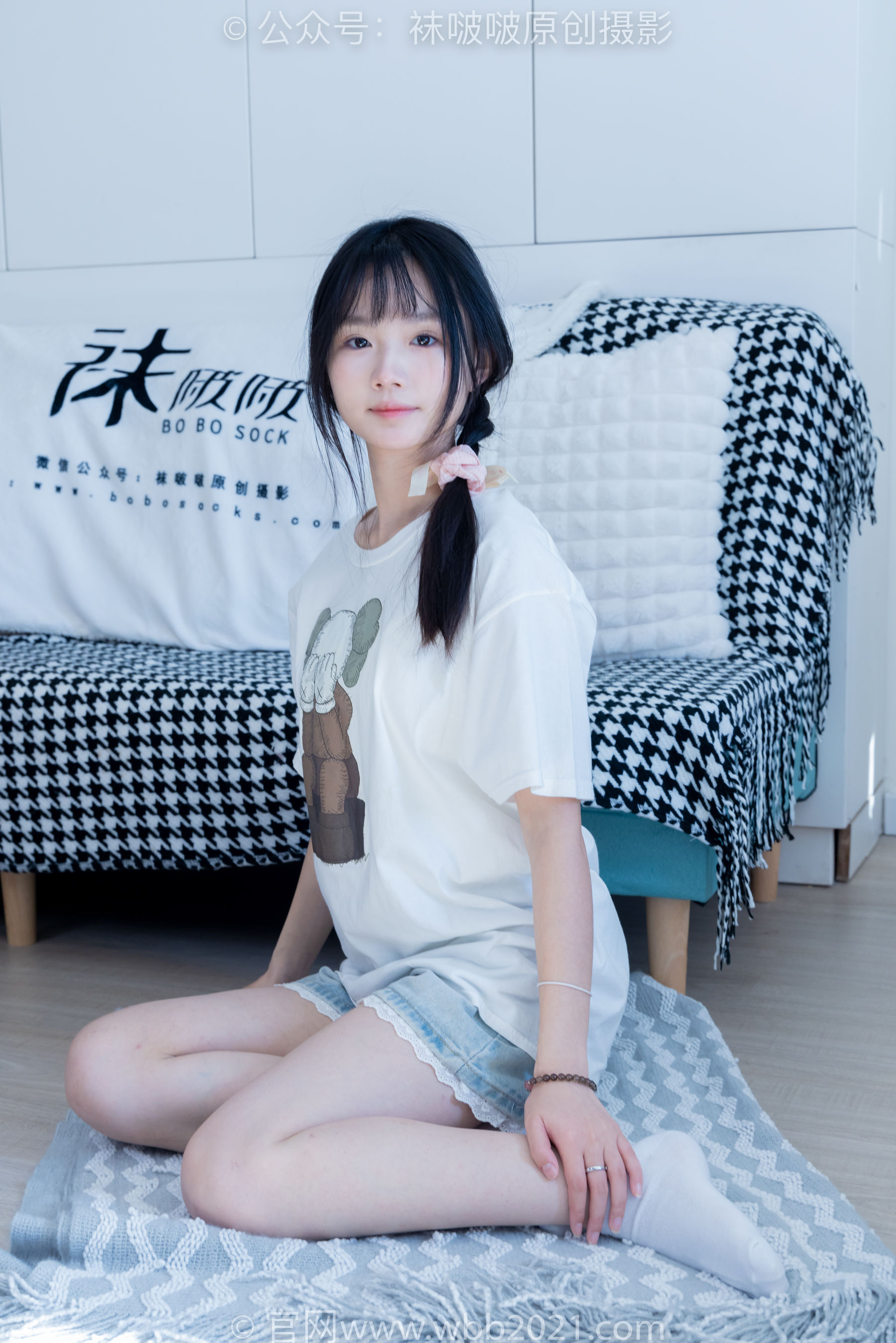 BoBoSocks袜啵啵 No.331 甜甜圈 -板鞋、白棉袜、裸足