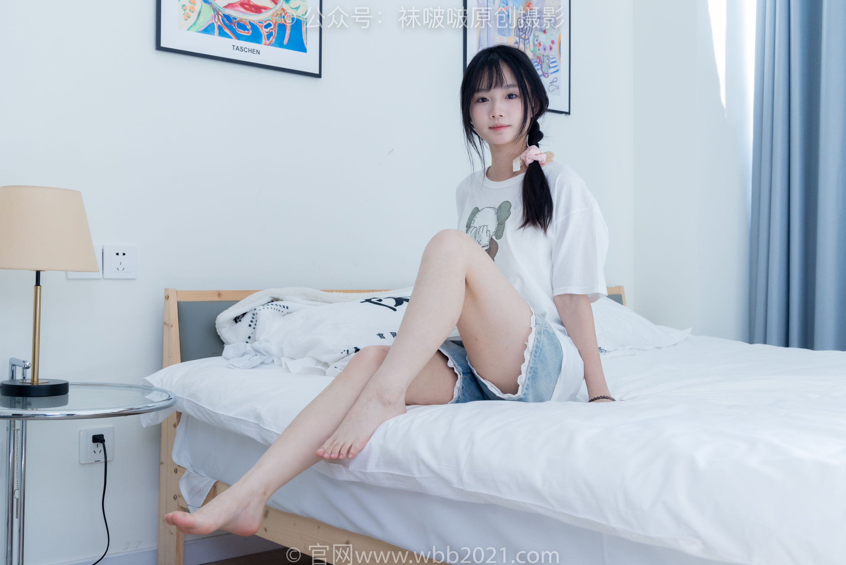 BoBoSocks袜啵啵 No.331 甜甜圈 -板鞋、白棉袜、裸足