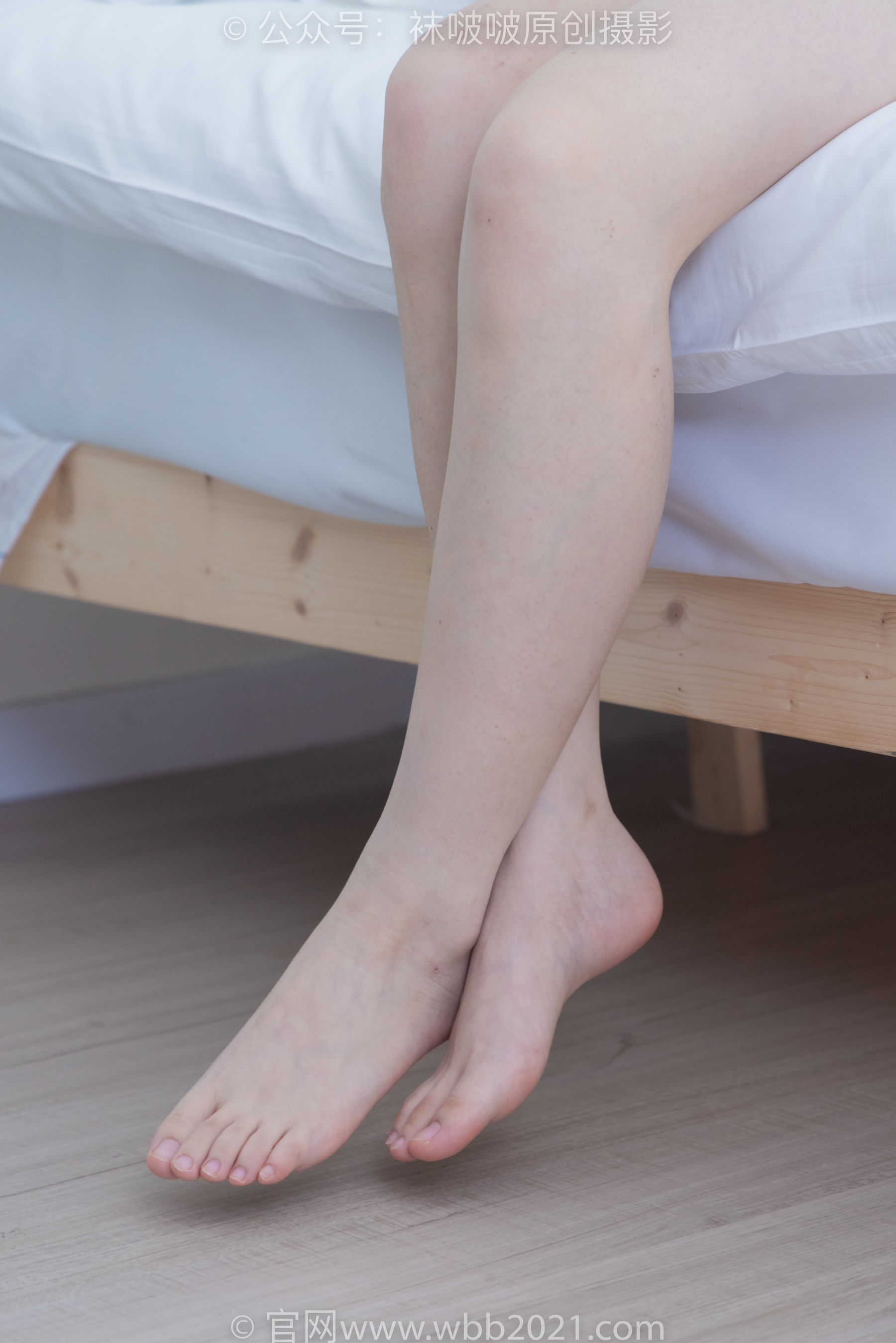 BoBoSocks袜啵啵 No.331 甜甜圈 -板鞋、白棉袜、裸足